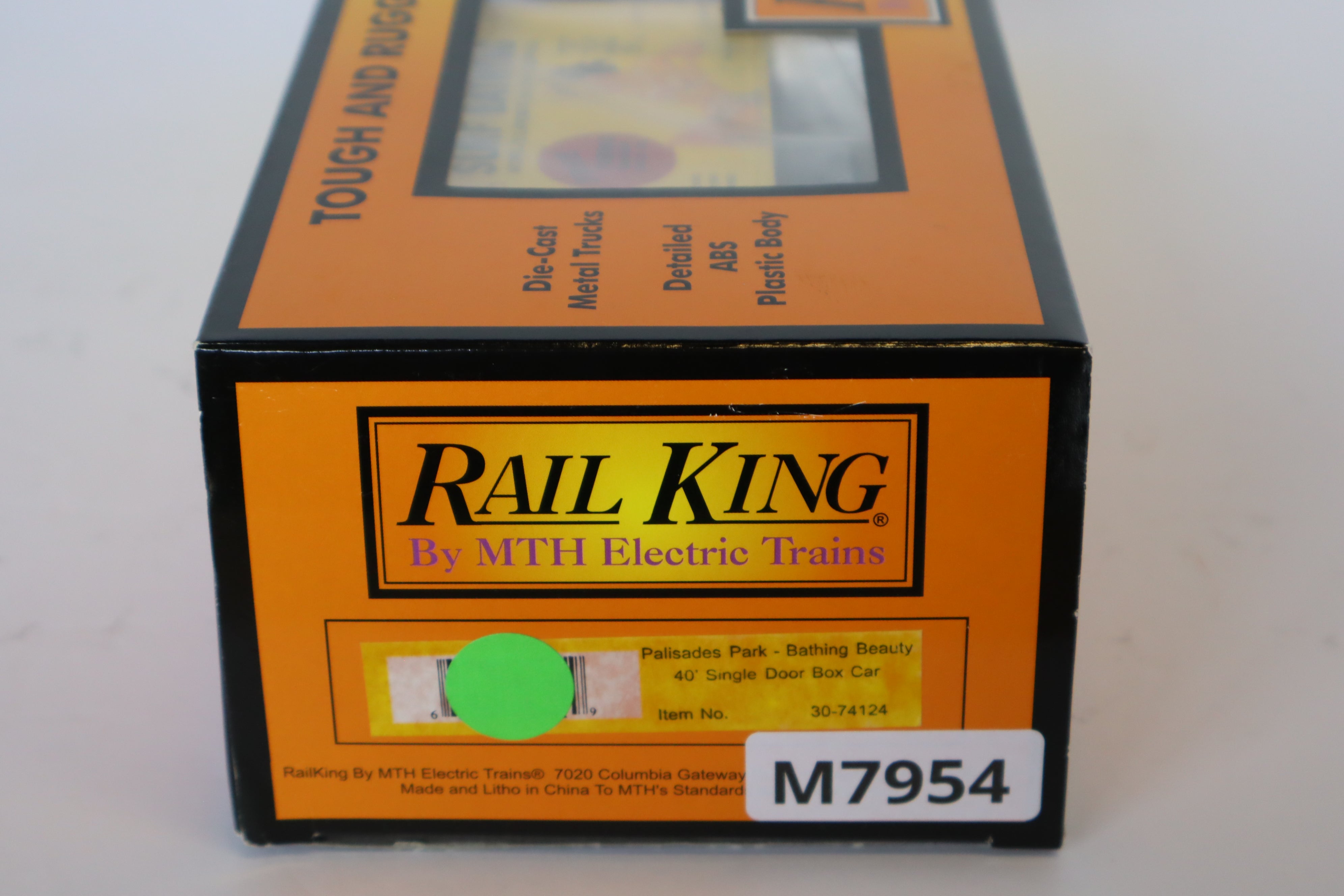 Rail King 30-74124 Palisades Park -Bathing Beauty 40' Single Door Box Car-Second hand-M7954