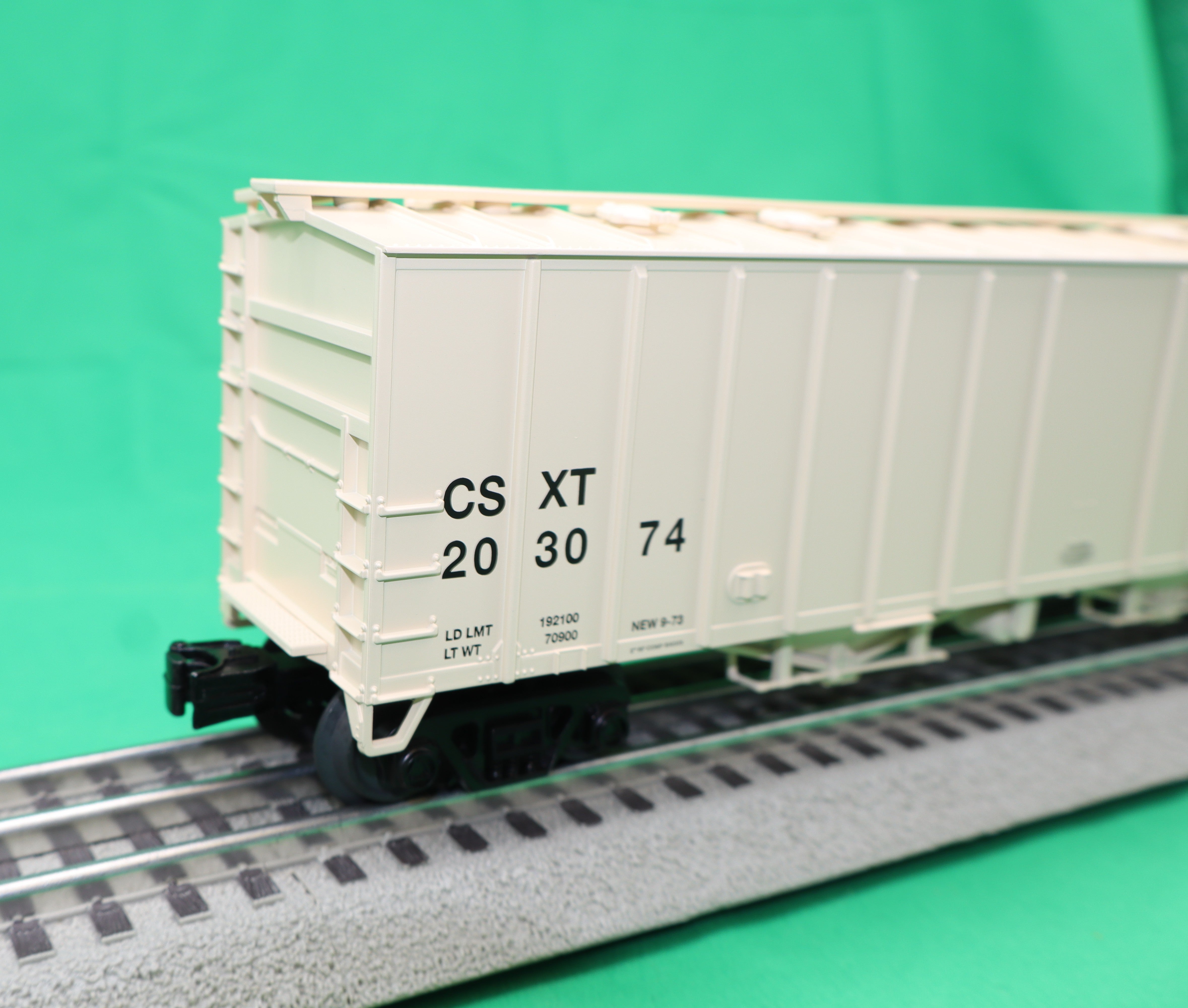 MTH 30-75768 - Airslide Hopper Car "CSX" #203074