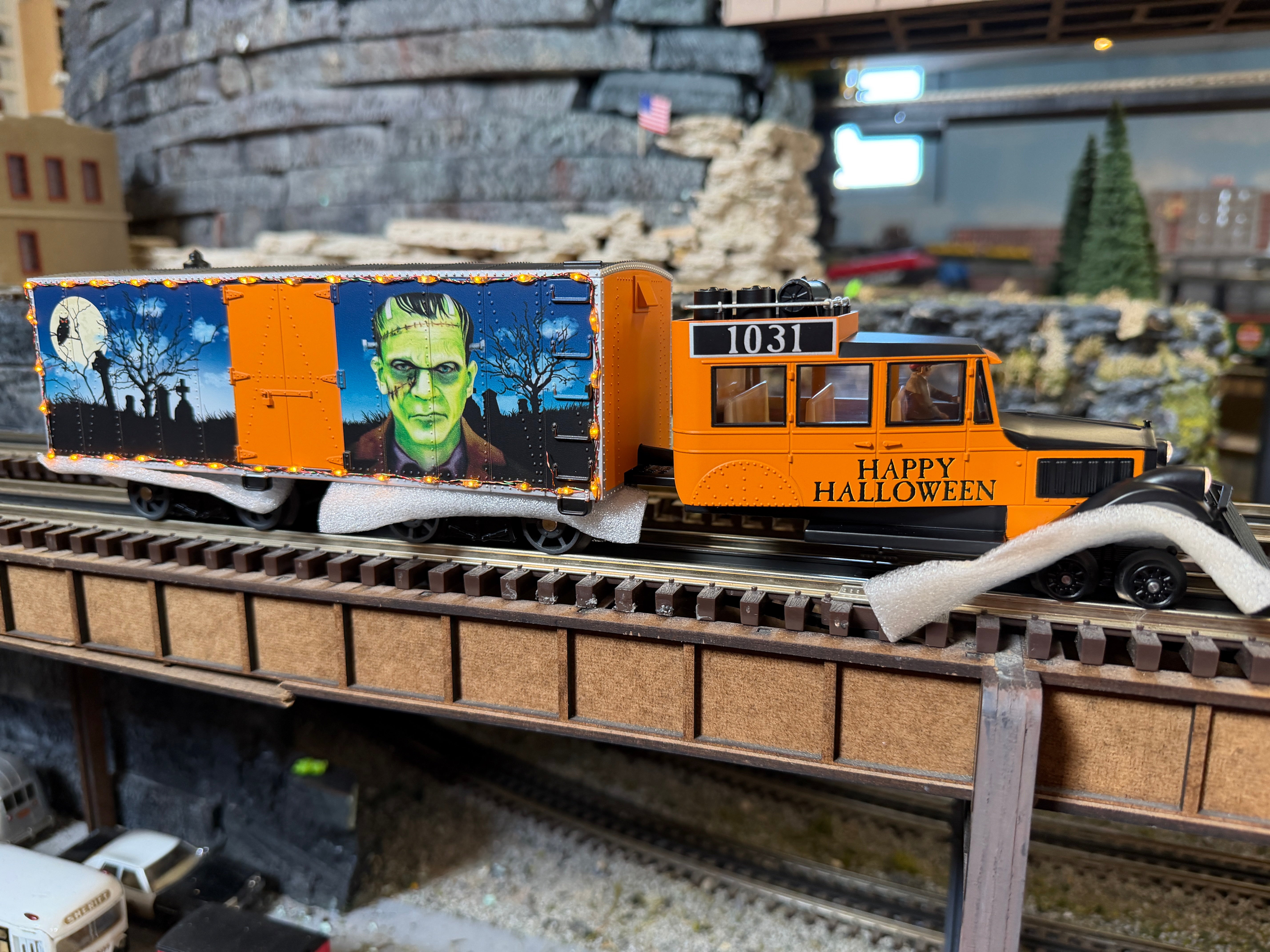 MTH 30-21320-1 - Galloping Goose Diesel "Halloween" #1031 w/ PS3