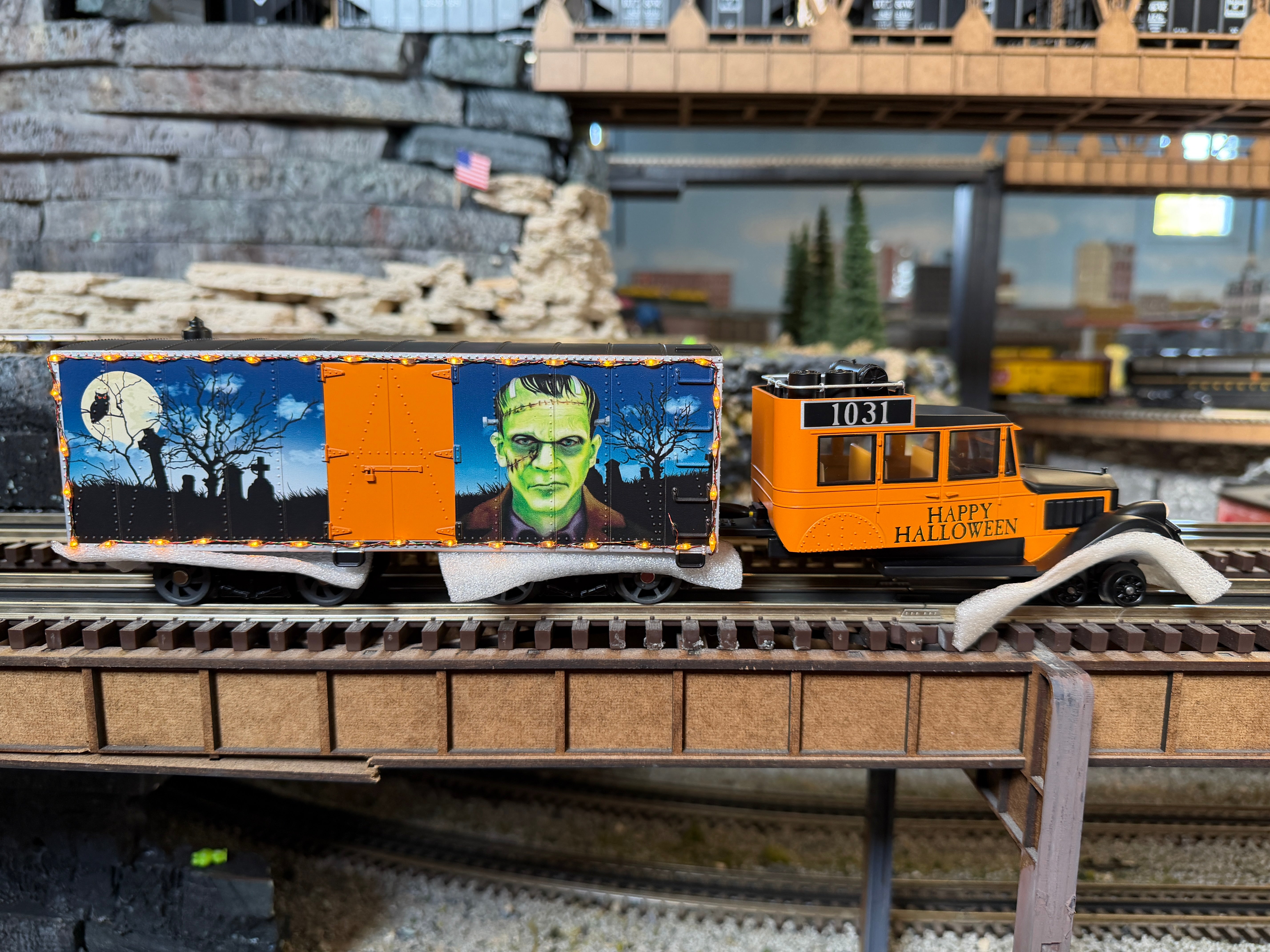 MTH 30-21320-1 - Galloping Goose Diesel "Halloween" #1031 w/ PS3