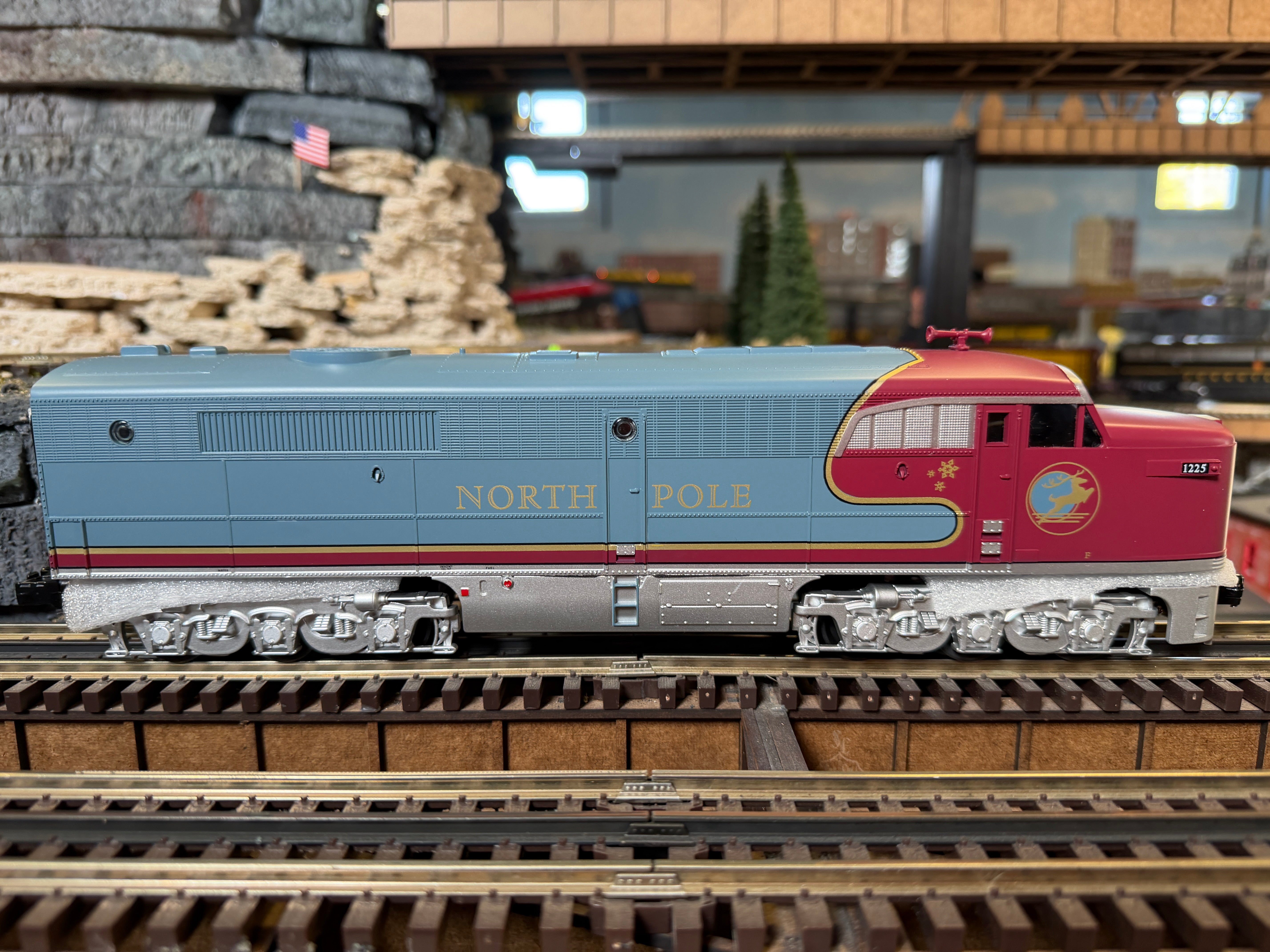 MTH 30-21328-1 - Alco PA A-Unit Diesel "North Pole" #1225 w/ PS3