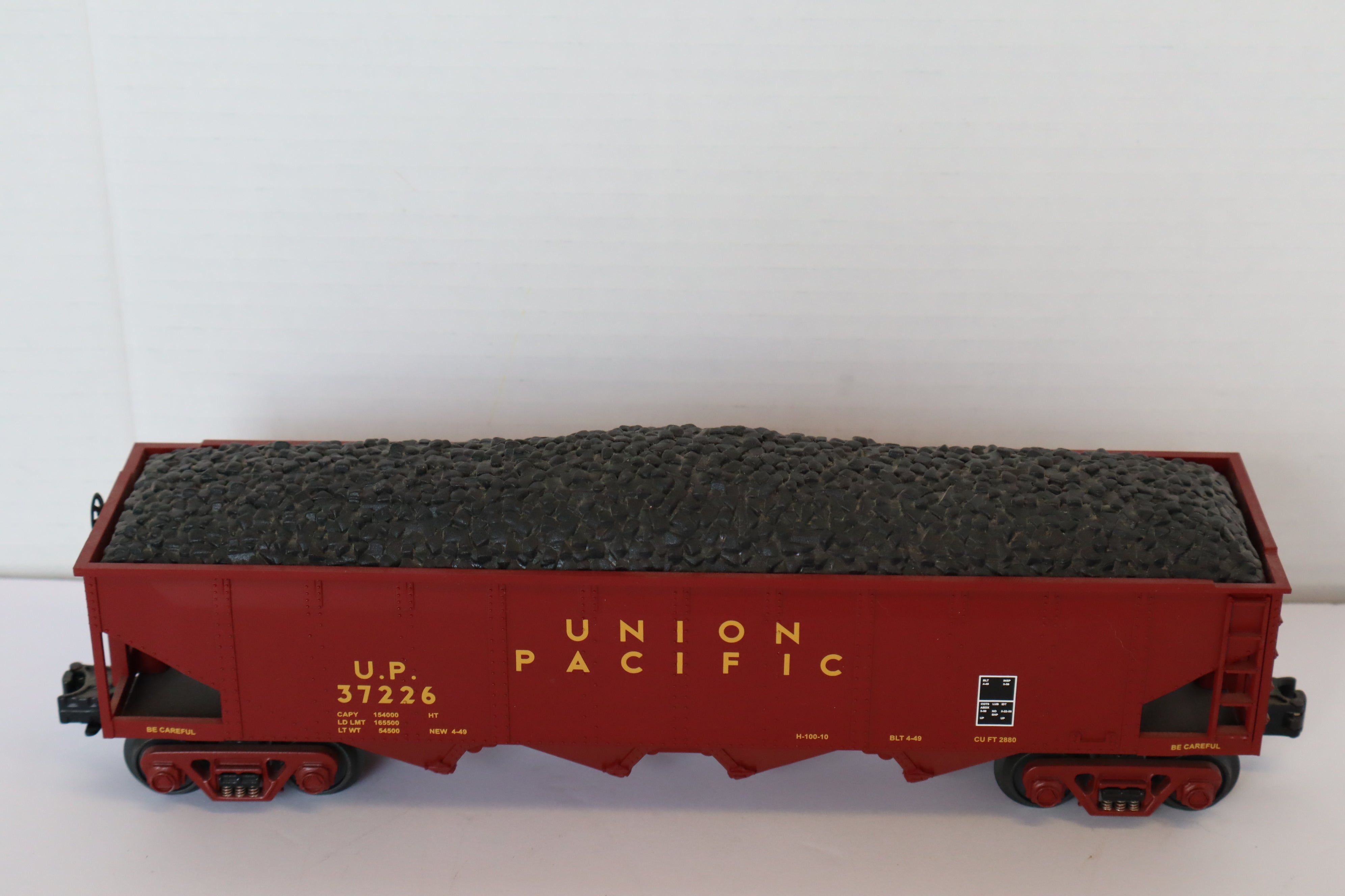 Rail King 30-75110 Union Pacific 4-Bay Hopper w/ Coal Load-Second hand-M7960