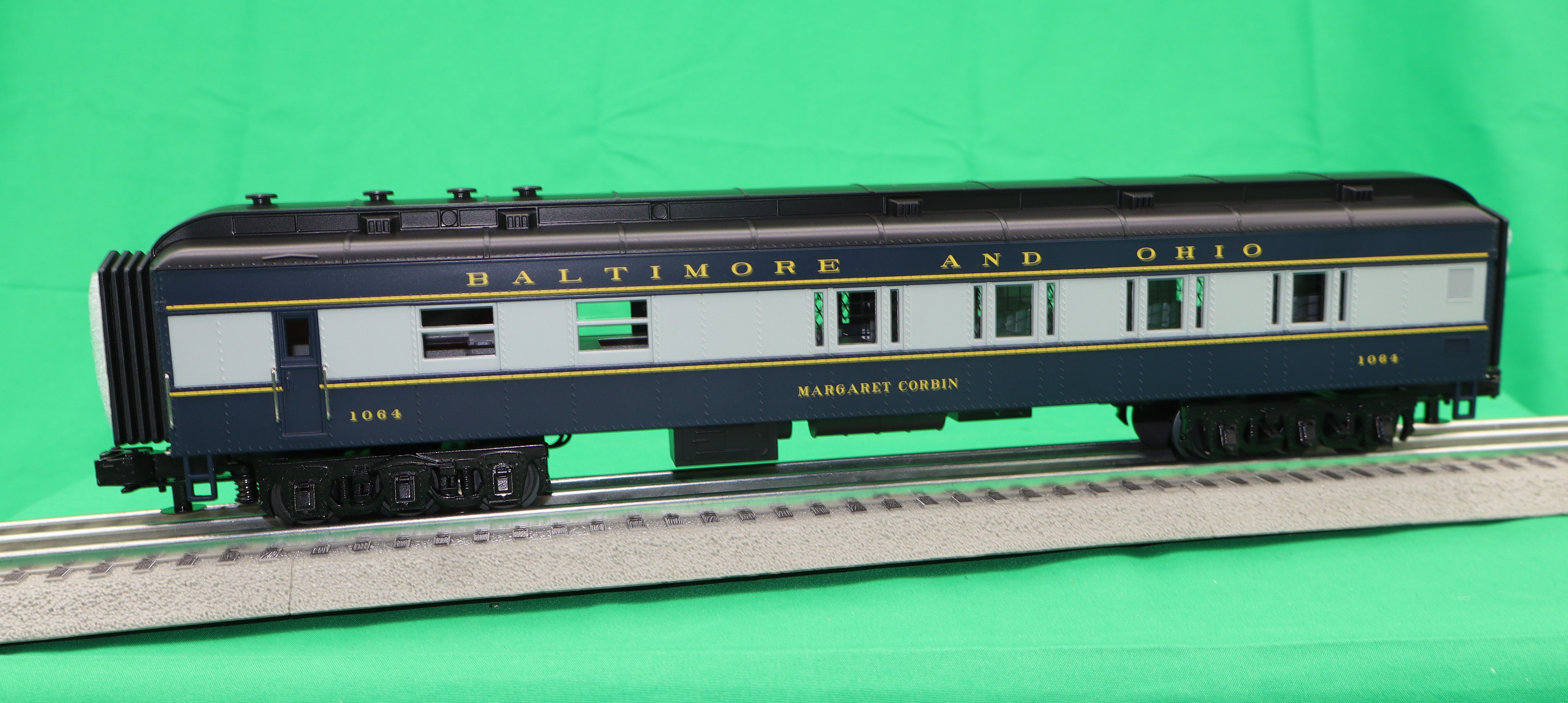 MTH 30-69355 - 60' Madison Combo/Diner Set "Baltimore & Ohio" (2-Car)