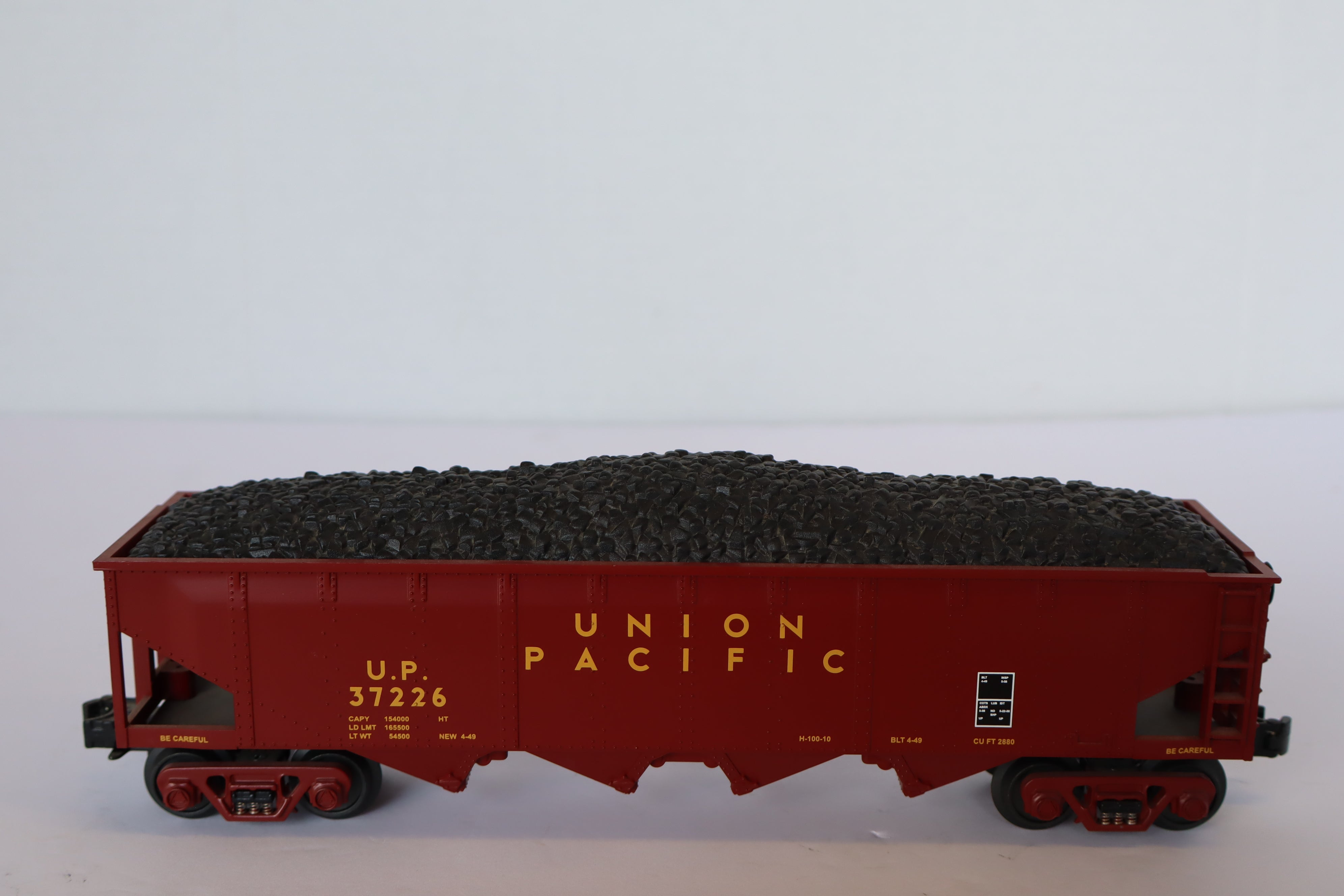 Rail King 30-75110 Union Pacific 4-Bay Hopper w/ Coal Load-Second hand-M7961