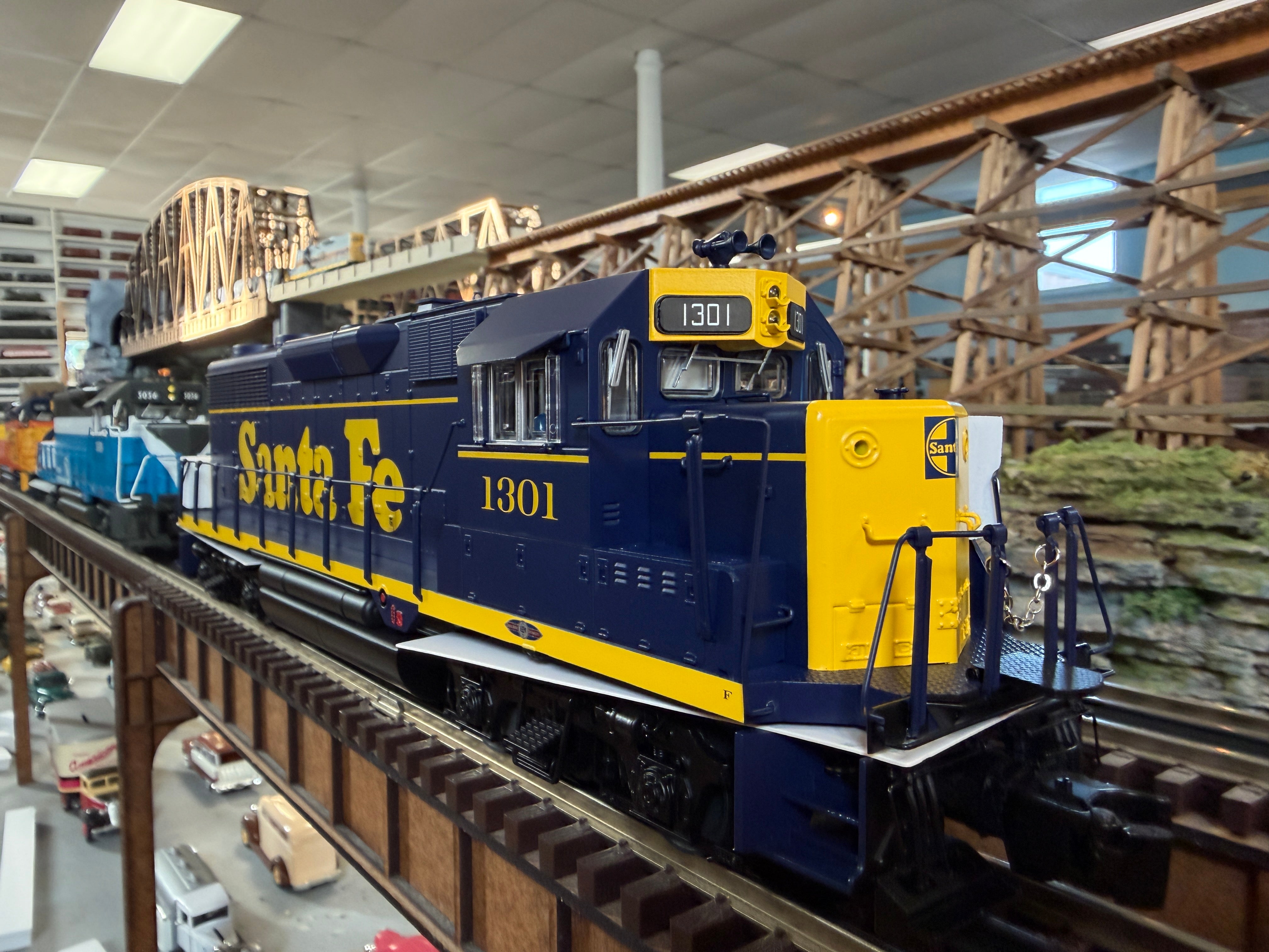 Lionel 2533751 - Legacy GP35 Diesel Locomotive "Santa Fe" #1301
