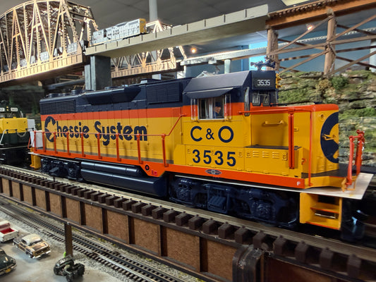 Lionel 2533771 - Legacy GP35 Diesel Locomotive "Chessie System" #3535 (Chesapeake & Ohio)