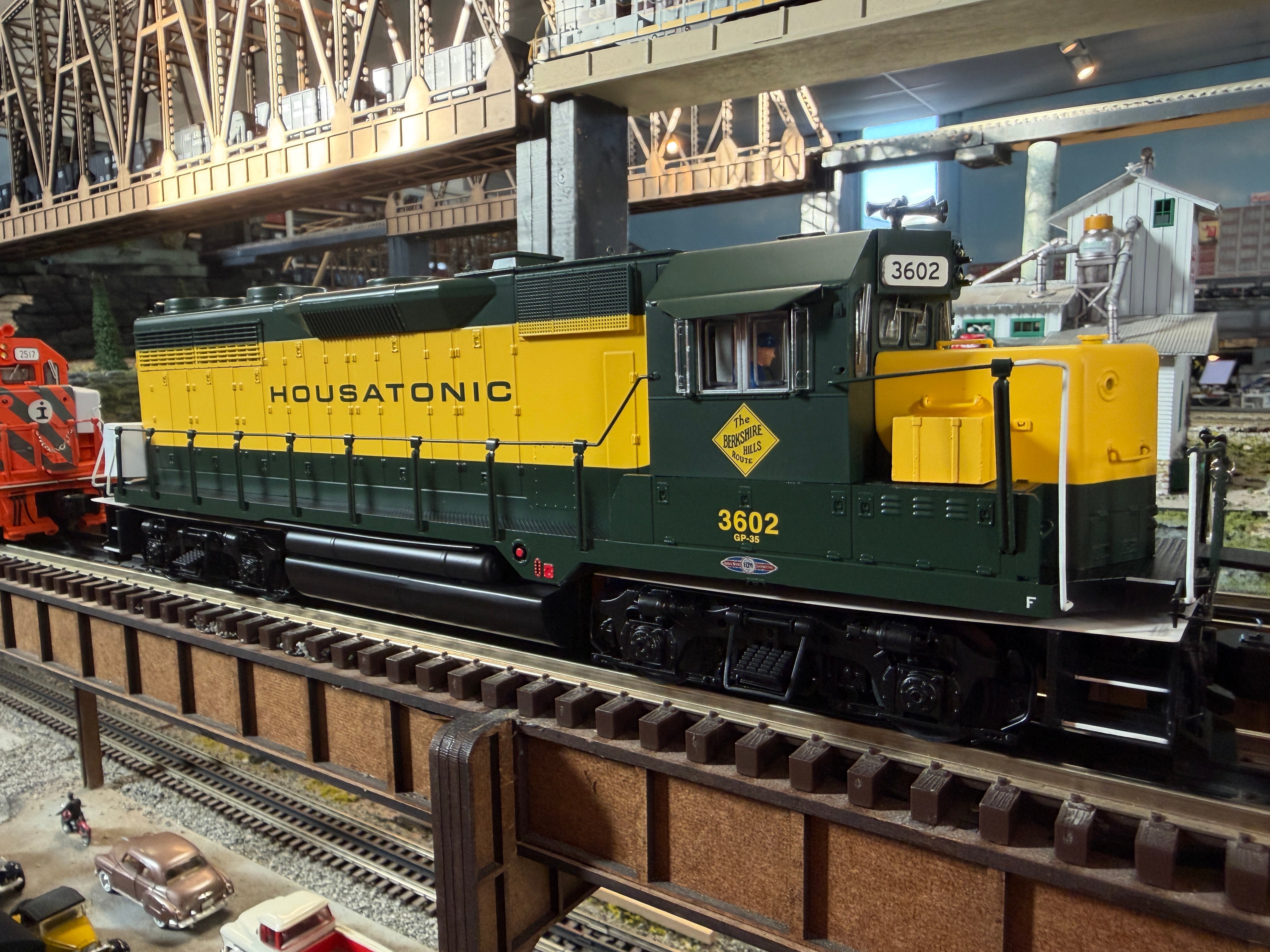 Lionel 2533781 - Legacy GP35 Diesel Locomotive "Housatonic" #3601