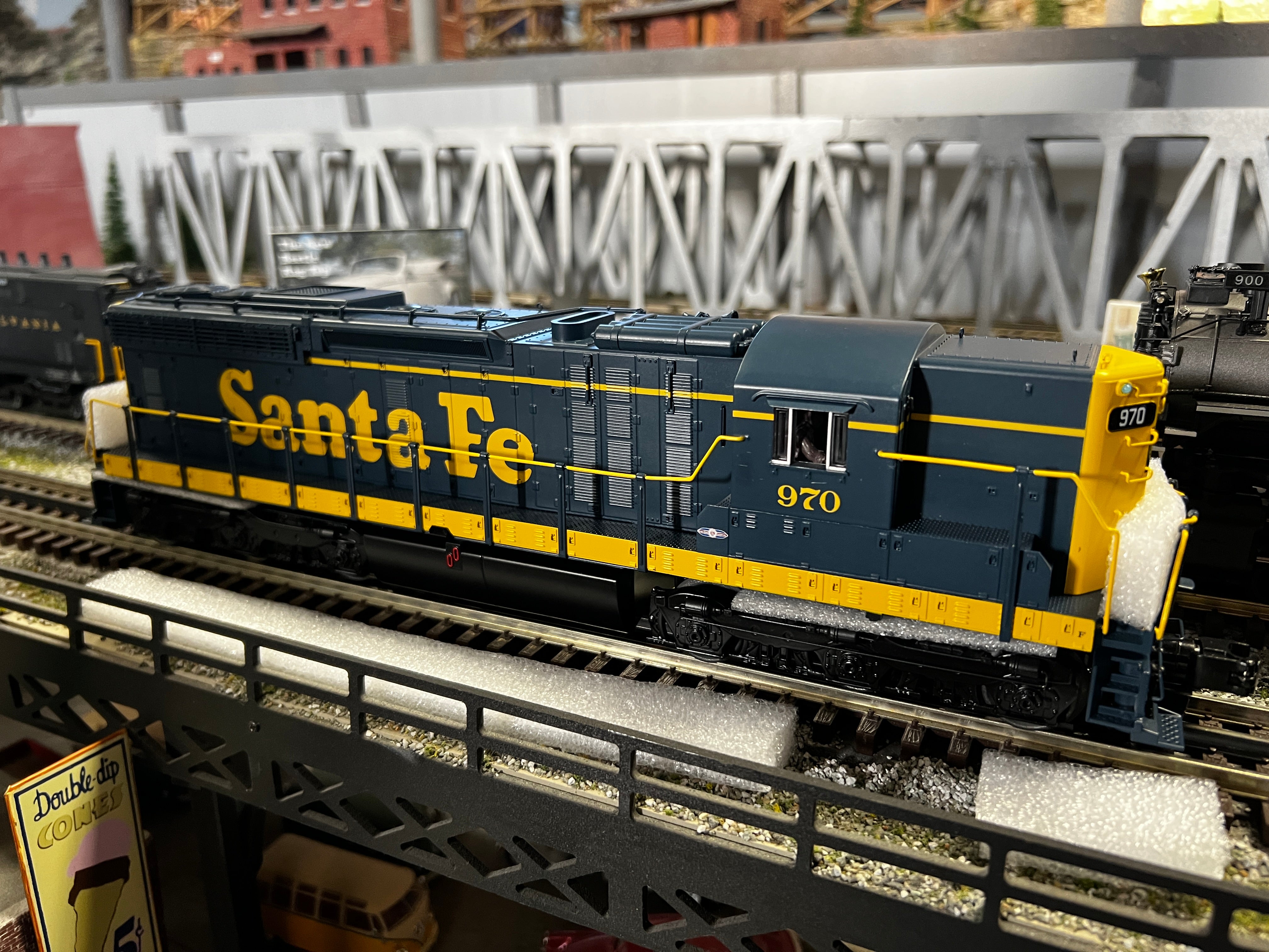 MTH 20-21723-1 - SD24 Diesel Engine "Santa Fe" #970 w/ PS3