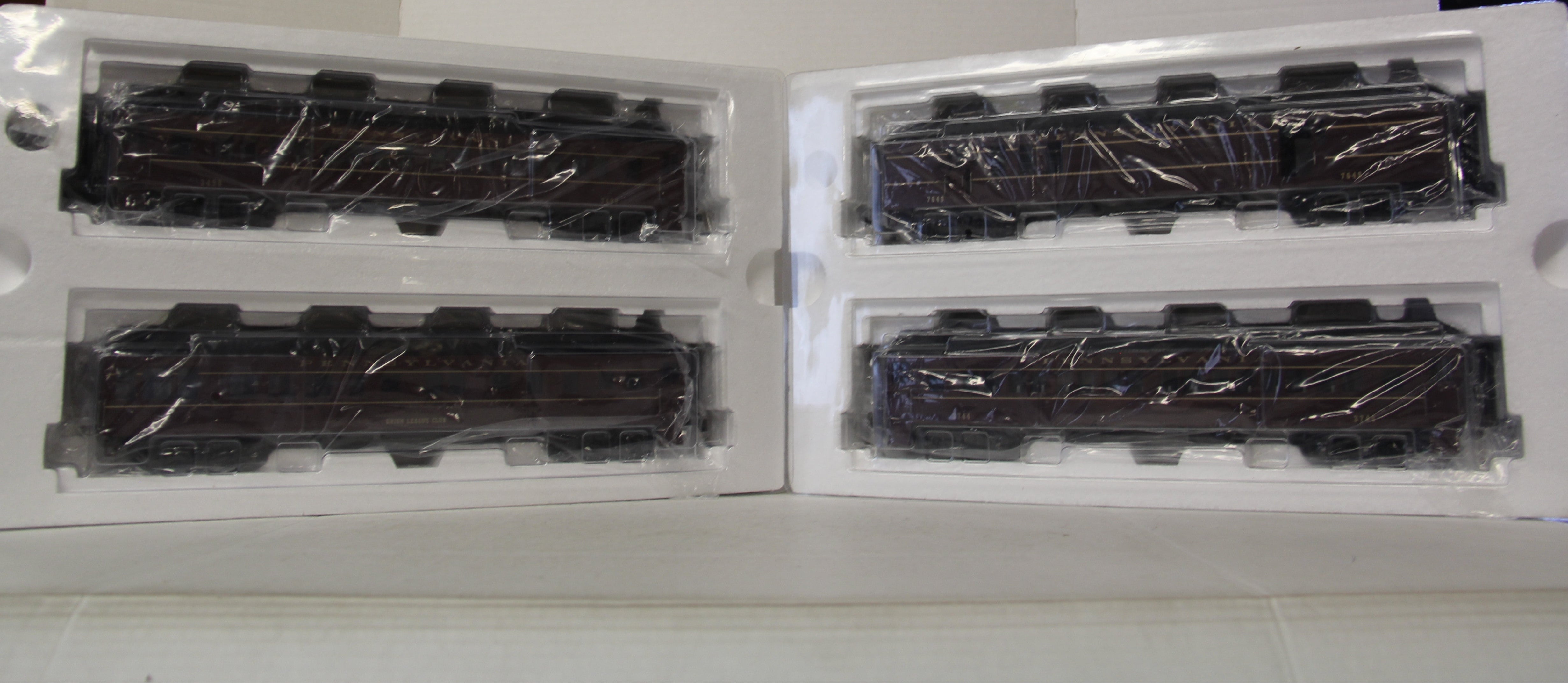 Rail King 30-6904 Pennsylvania 4-Car 60' Madison Passenger Set-Second hand-M6535