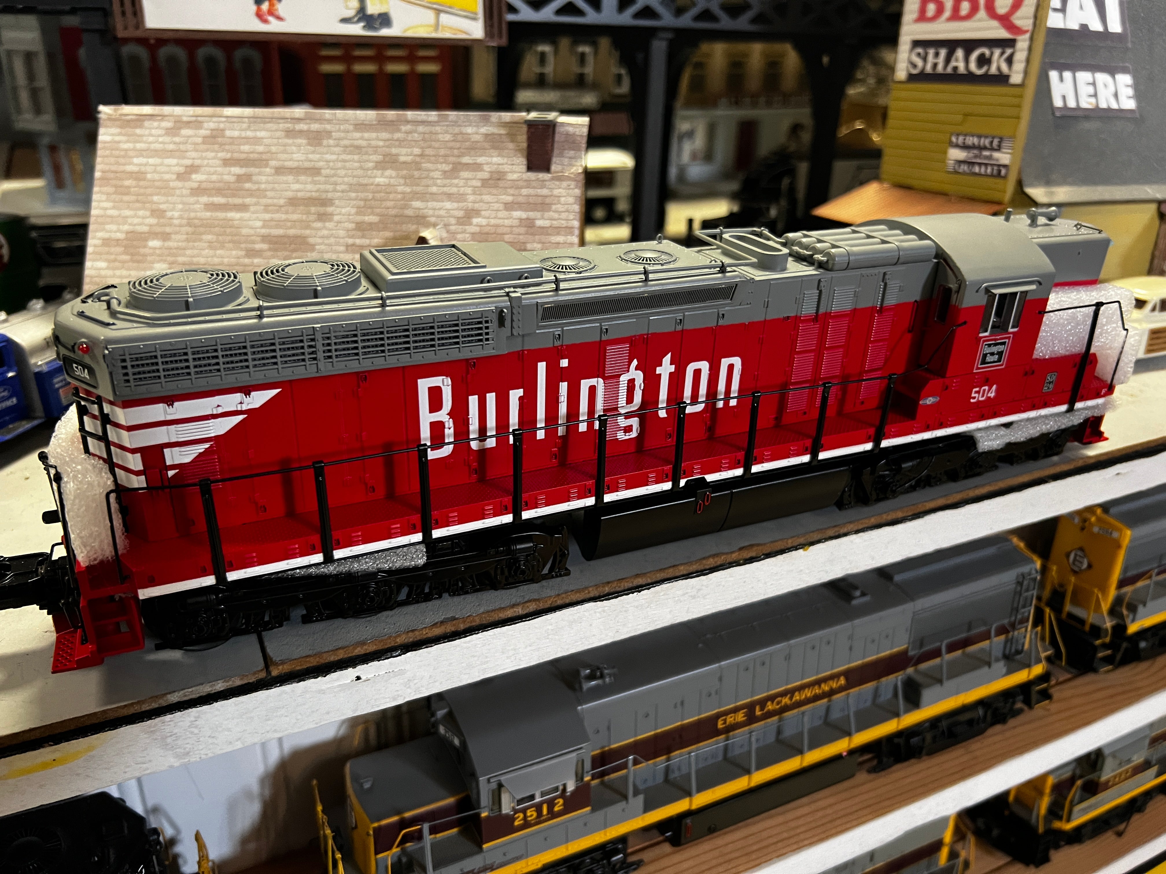 MTH 20-21718-1 - SD24 Diesel Engine "Burlington" #504 w/ PS3