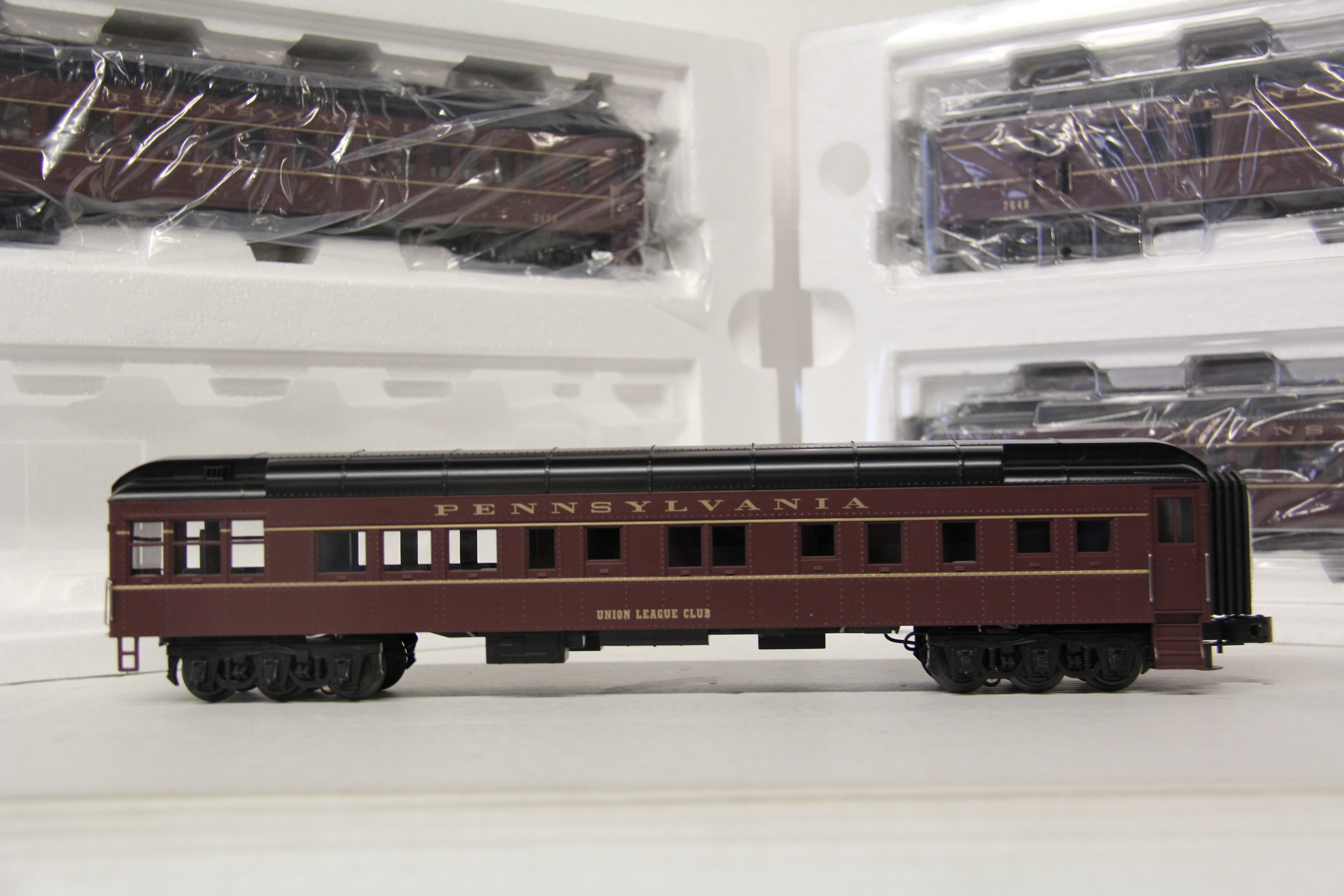 Rail King 30-6904 Pennsylvania 4-Car 60' Madison Passenger Set-Second hand-M6535