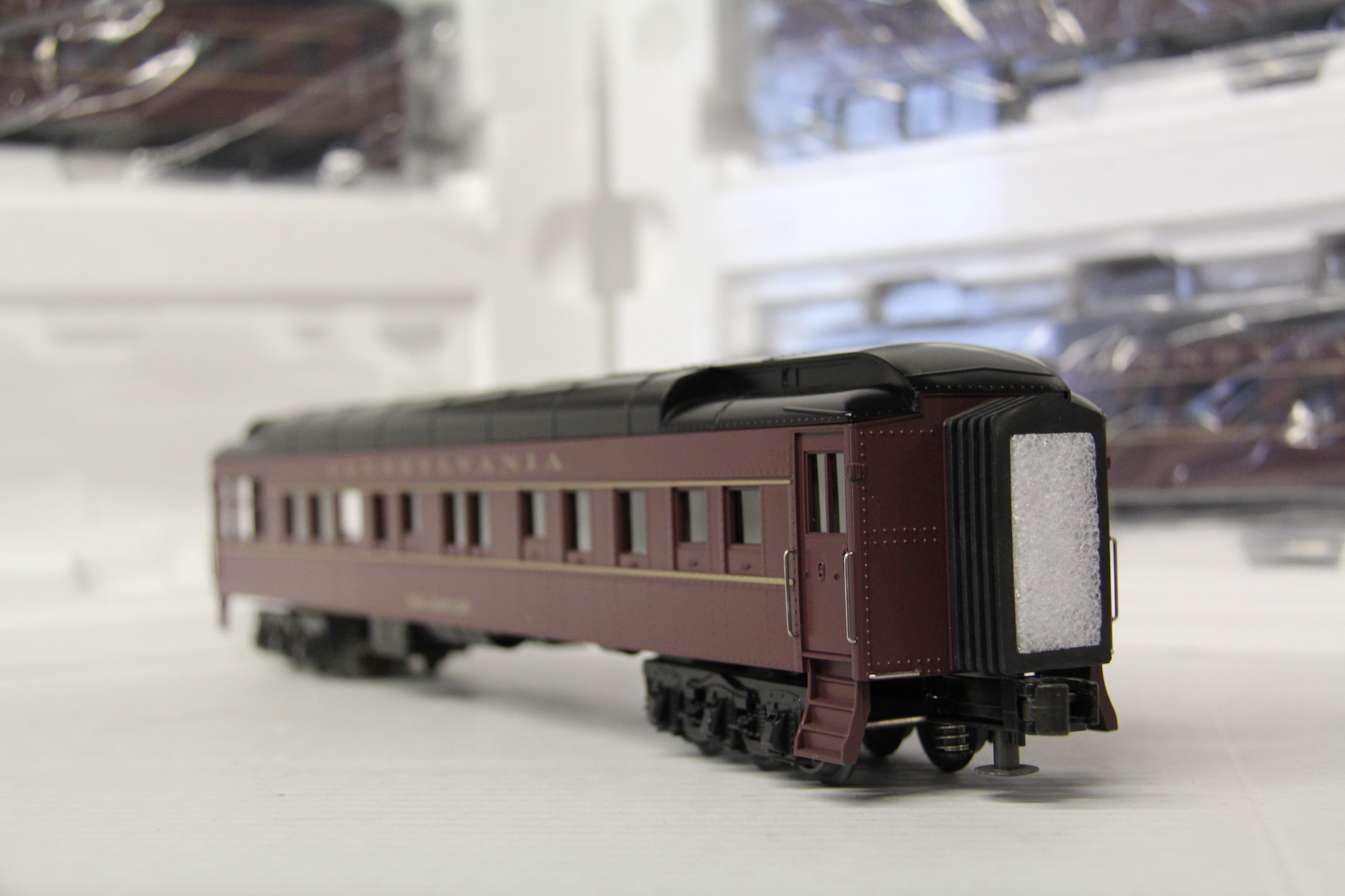 Rail King 30-6904 Pennsylvania 4-Car 60' Madison Passenger Set-Second hand-M6535