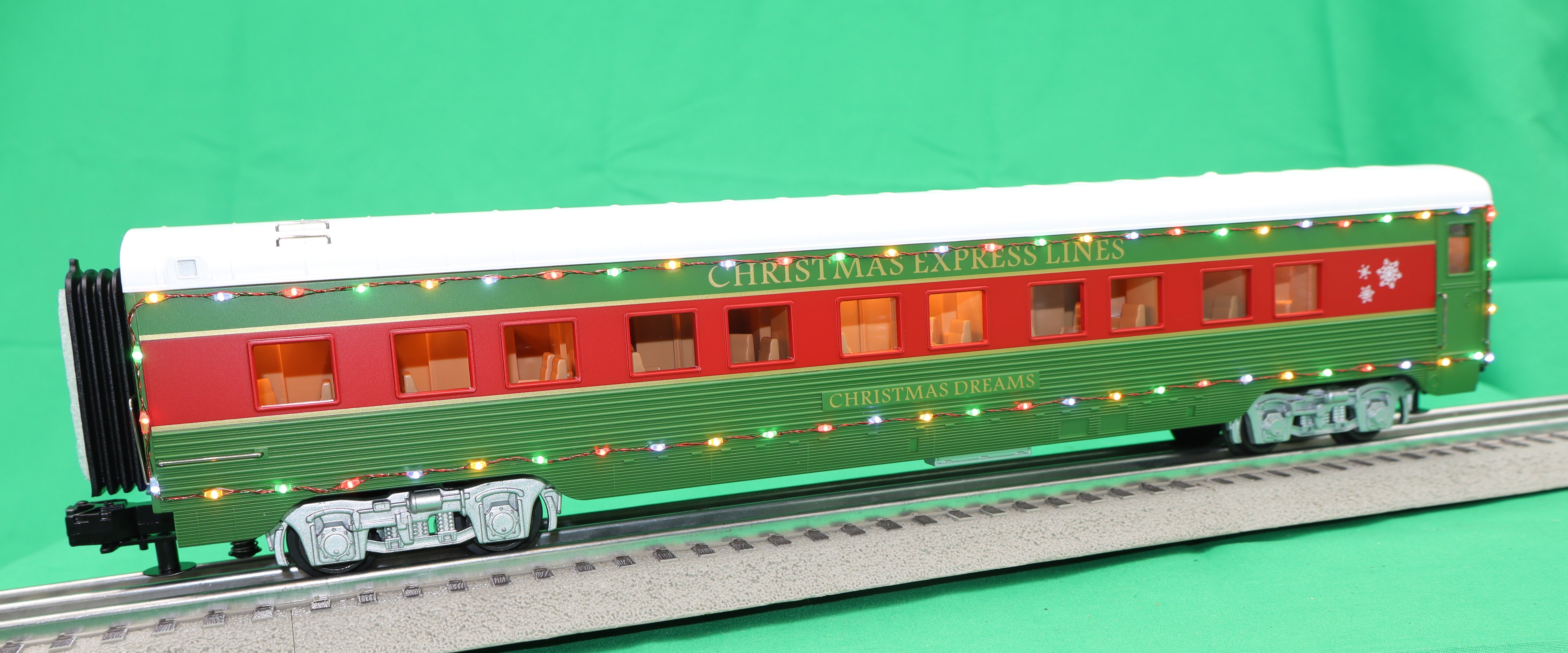 MTH 30-68287 - 60’ Streamlined Sleeper/Diner "Christmas" w/ LED Lights (2-Car)