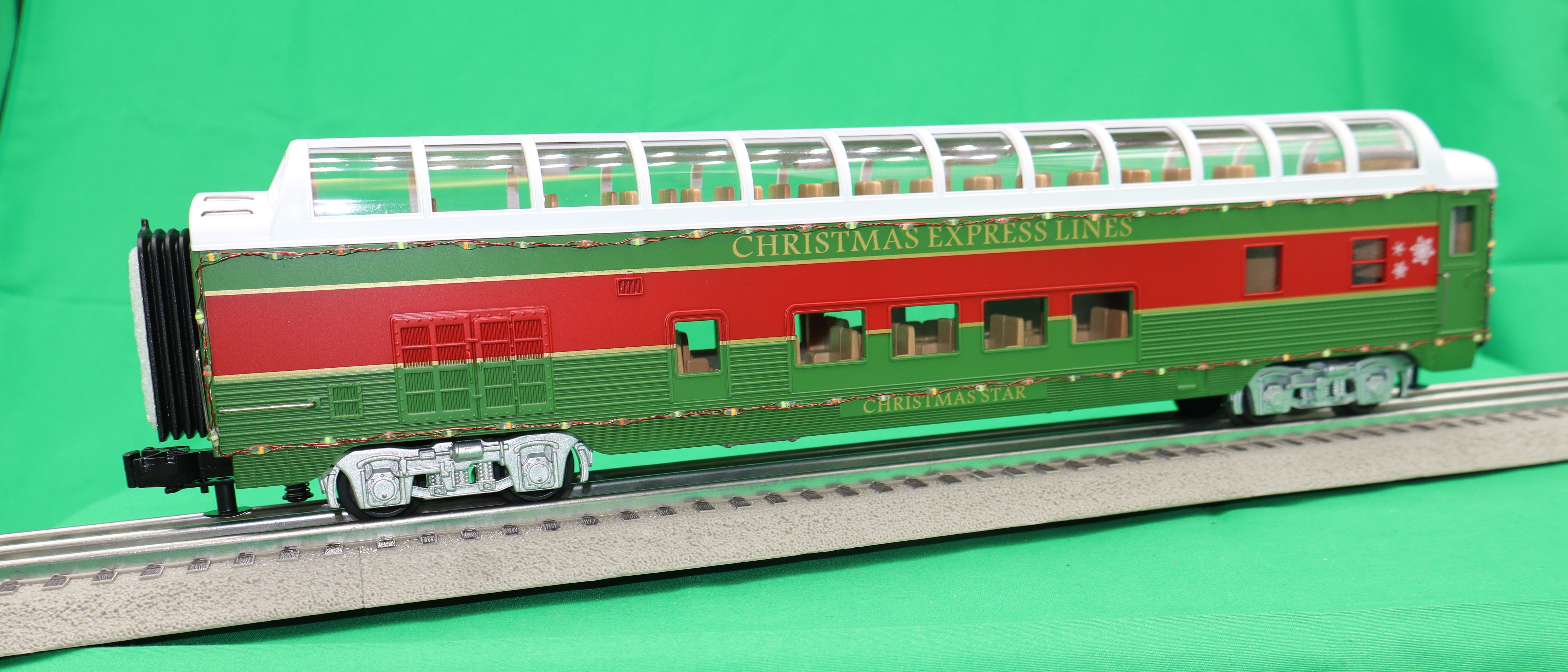 MTH 30-68289 - 60’ Streamlined Full-Length Vista Dome Car "Christmas" #Christmas Star w/ LED Lights