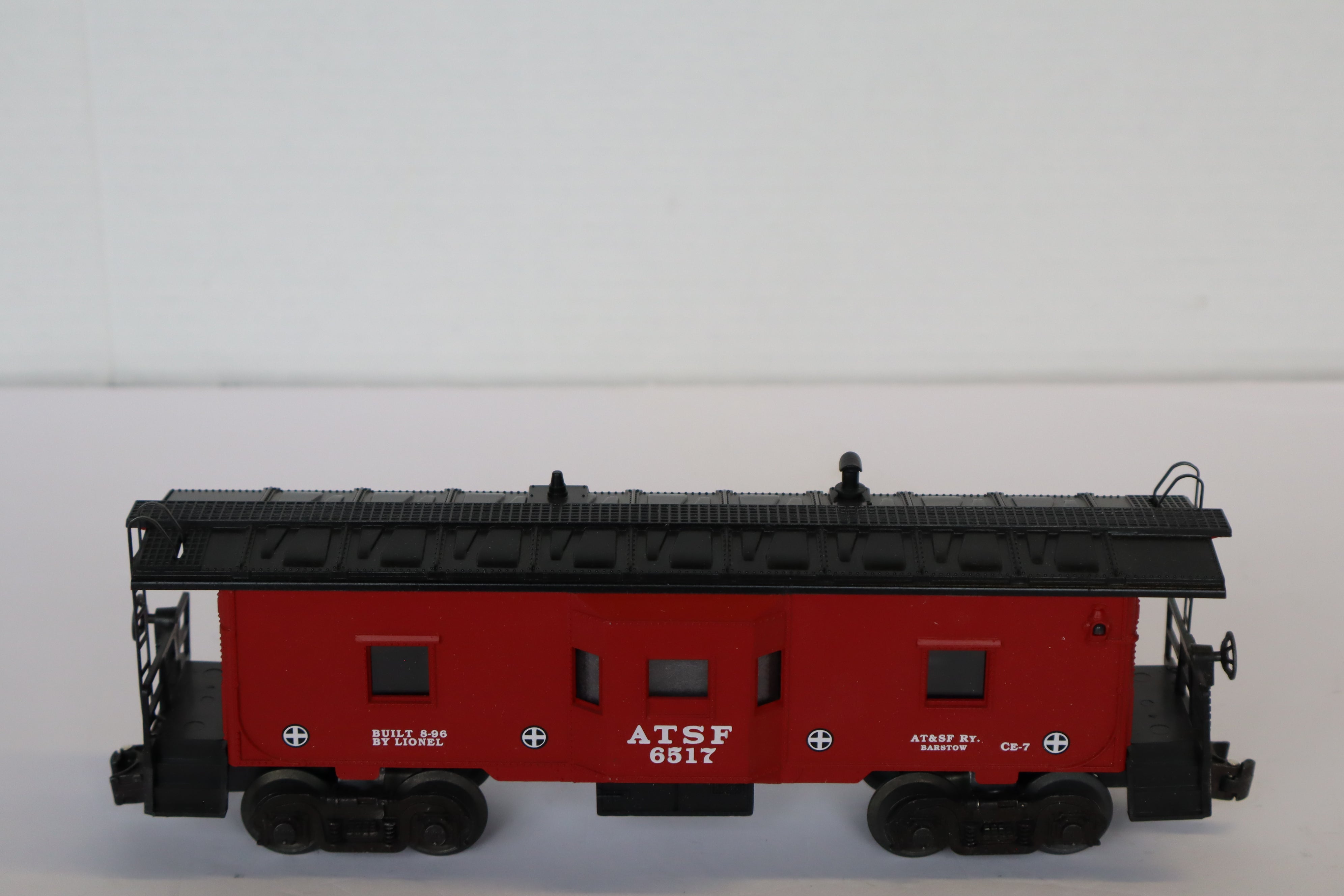 Lionel 6-19732 -6417 AT&SF Bay Window Caboose-Second hand-M7972