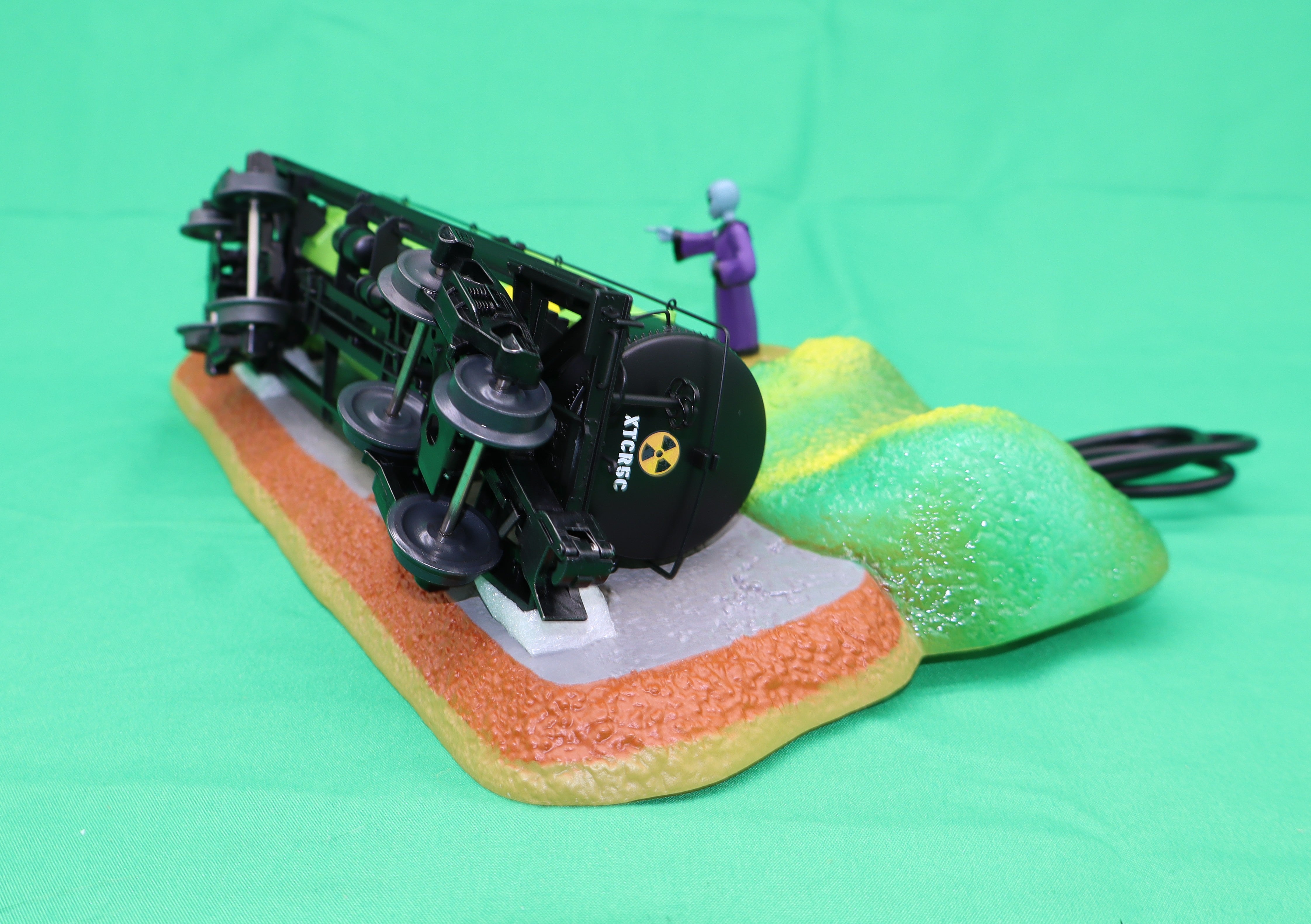 Lionel 2529050 - Tank Car Accident "Area 51"