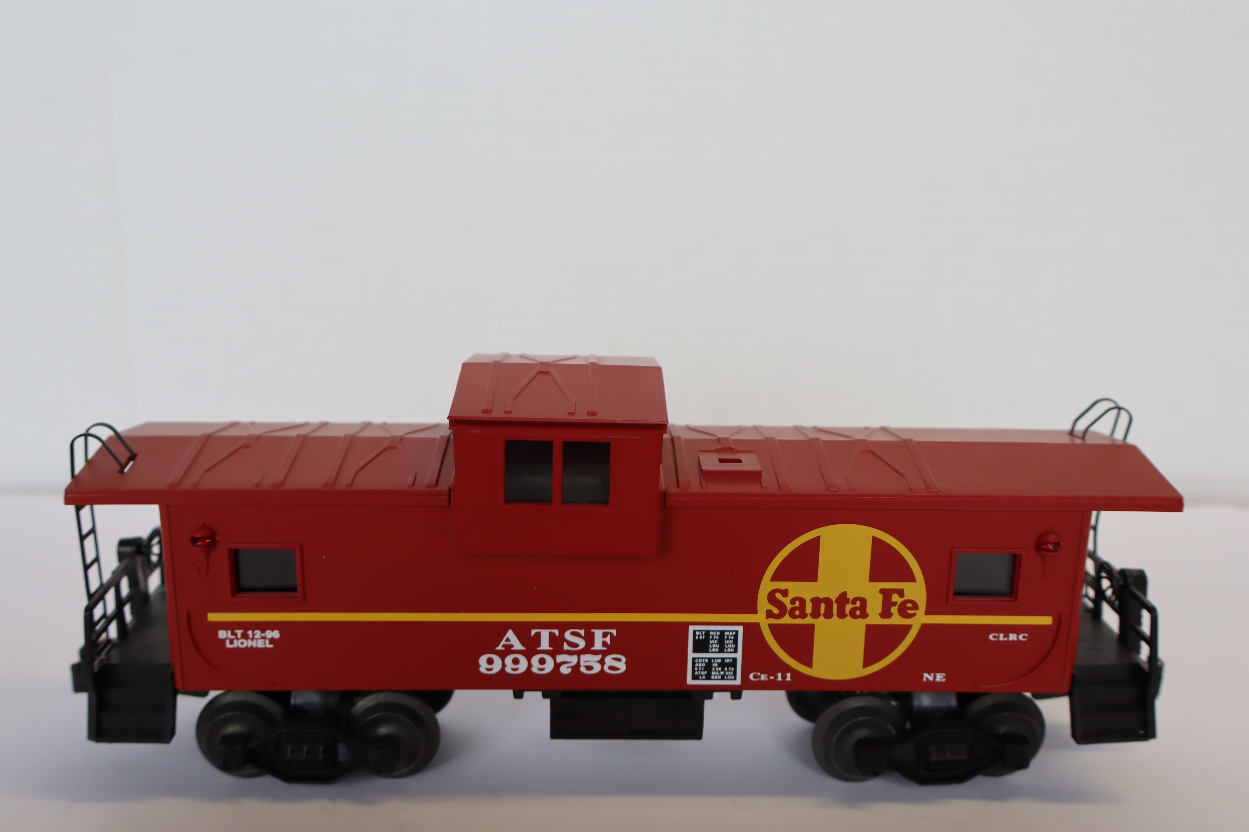 Lionel 6-52102 Santa Fe Extended Vision Caboose-Second hand-M7974