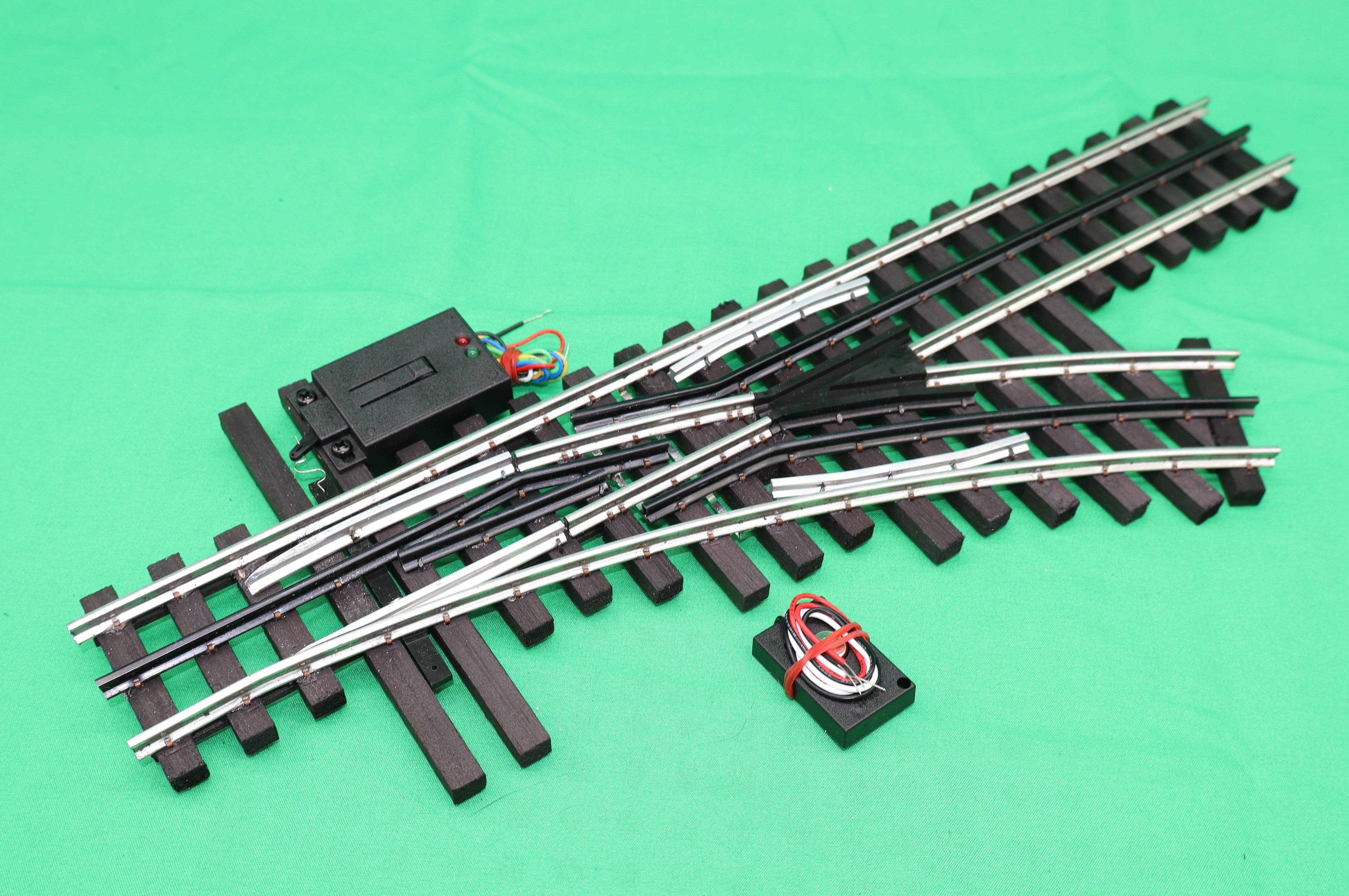 Ross Custom Switches #110M25 - Super Line - O42 Switch (Right Hand) w/ Dz2500