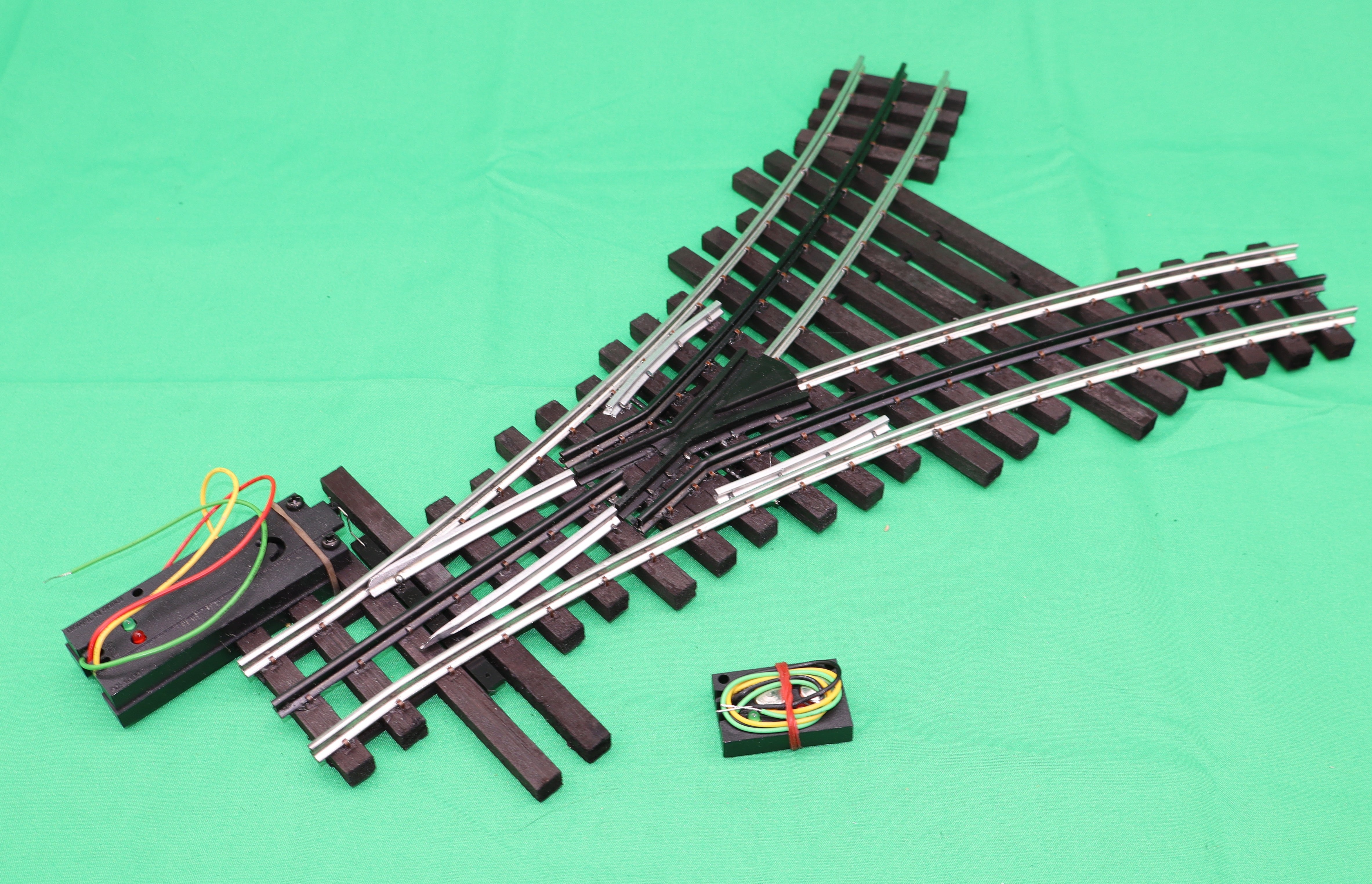 Ross Custom Switches #155M - Super Line - 054 Wye Switch w/ Dz1000