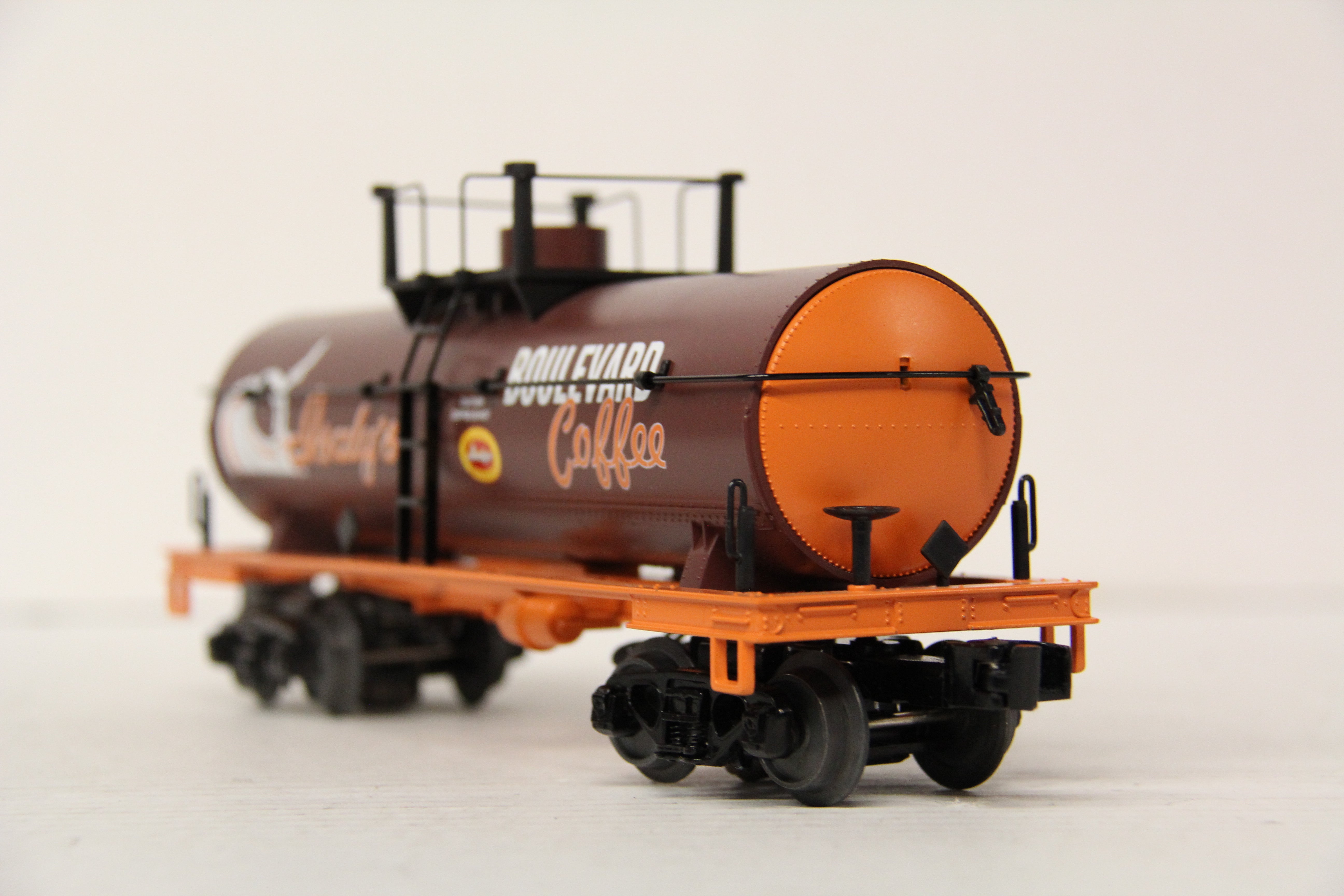 Rail King 30-73288 Isaly's Boulevard Coffee Smoking Tank Car-Second hand-M6554