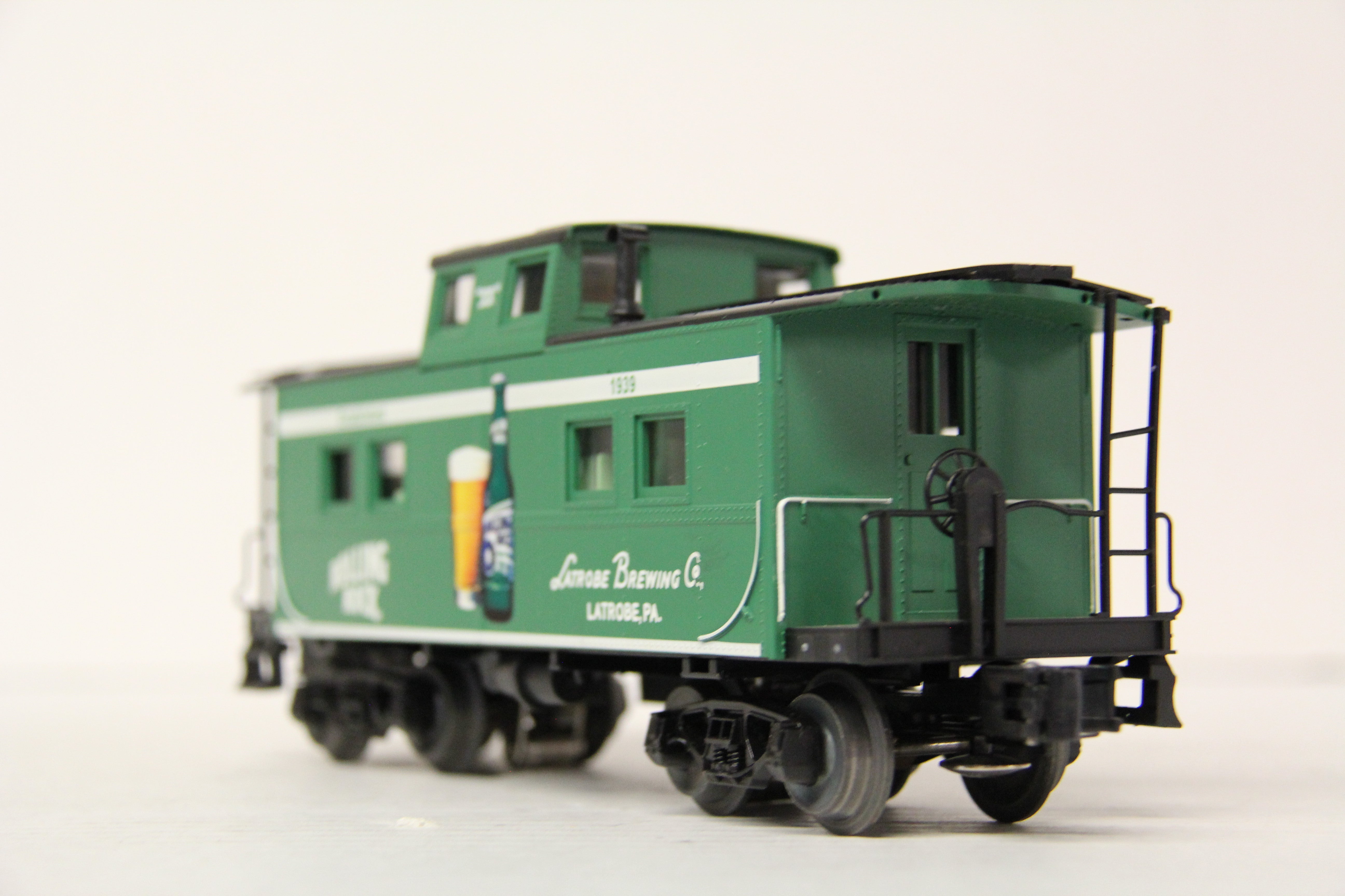 Weaver Rolling Rock Extra Pale Northeastern Caboose-Second hand-M6557