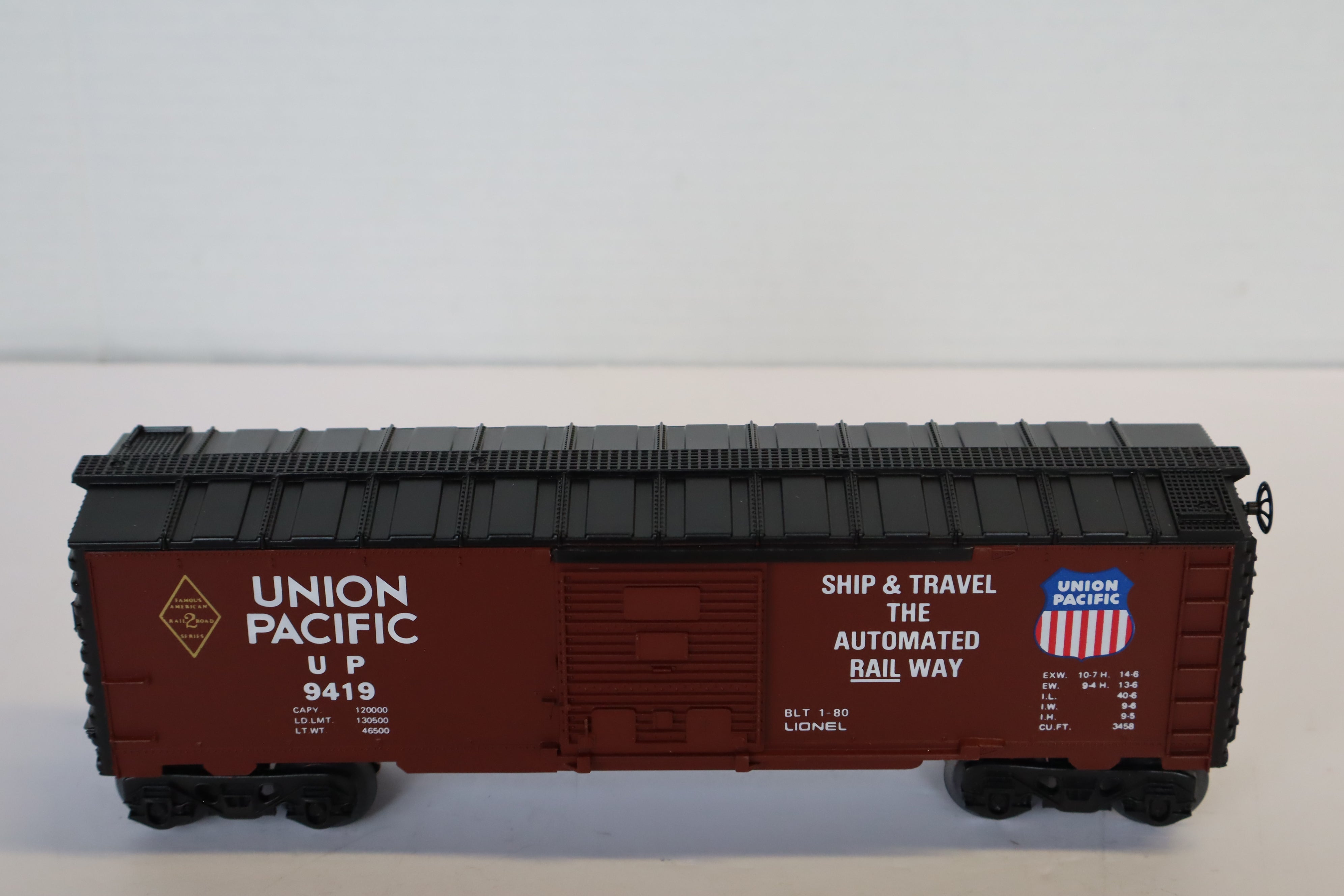 Lionel 6-9419 Famous American Railroad Union Pacific Box Car-Second hand-M7990