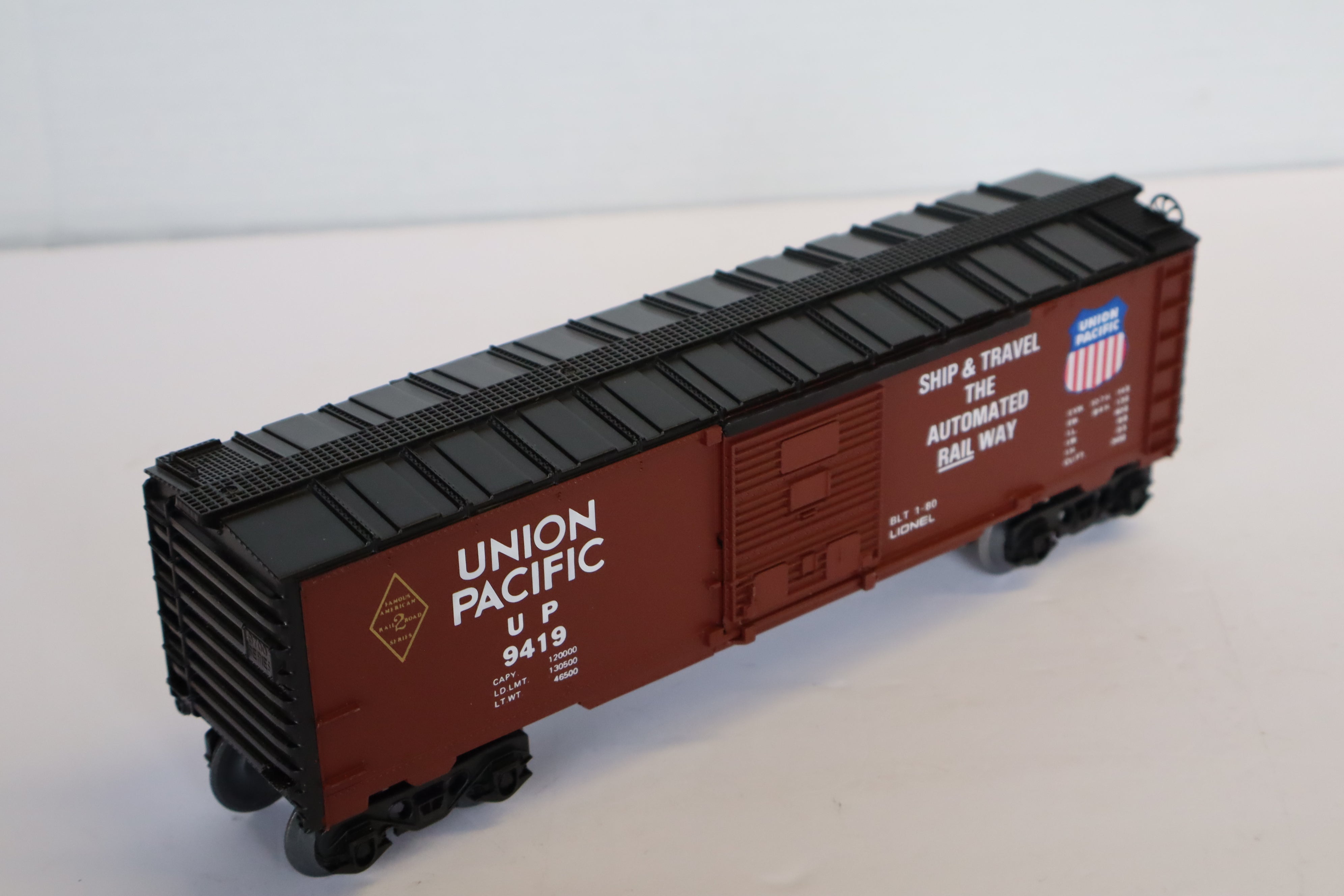 Lionel 6-9419 Famous American Railroad Union Pacific Box Car-Second hand-M7990