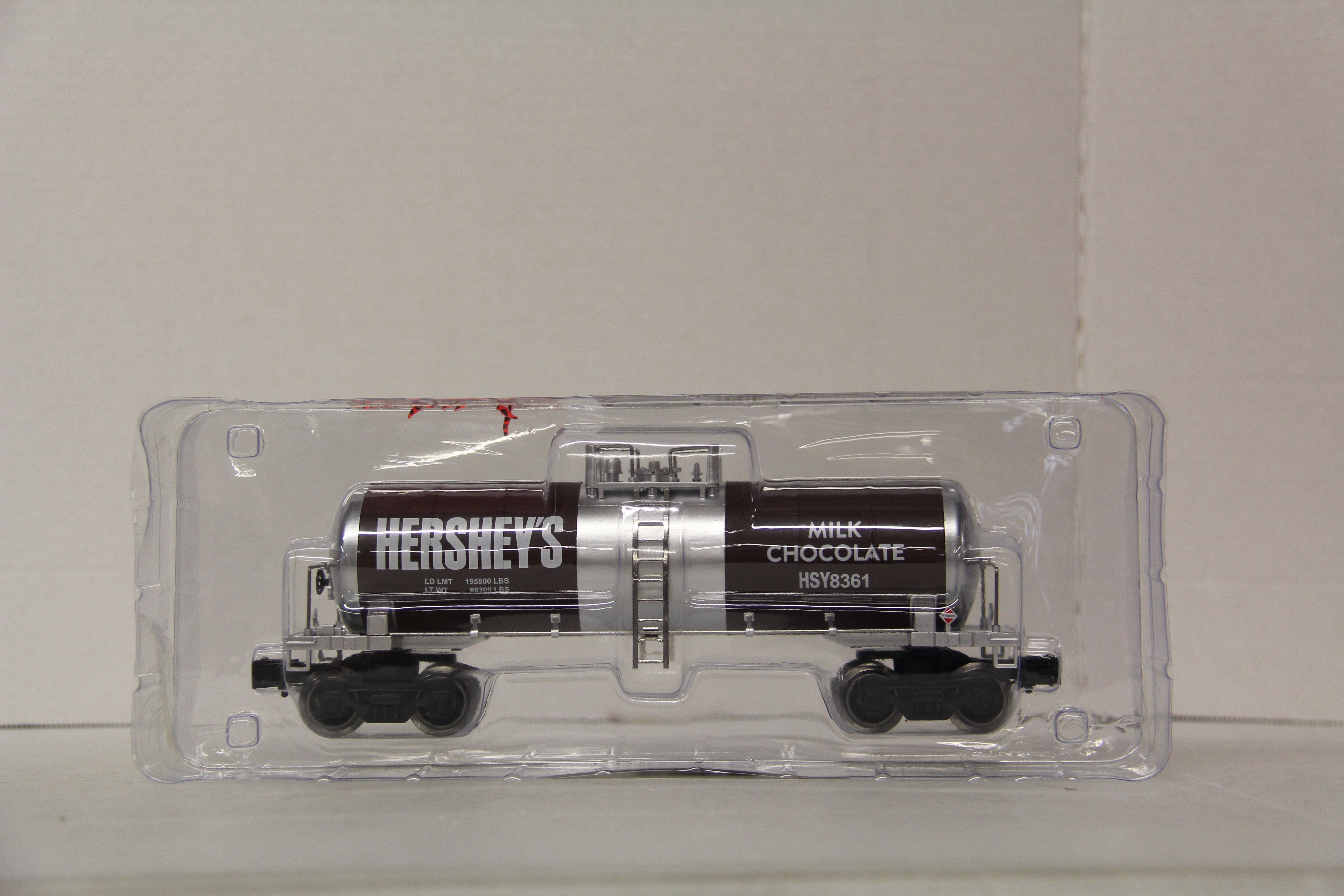 Menards #279-8136 Hershey's Tanker-Second hand-M6561