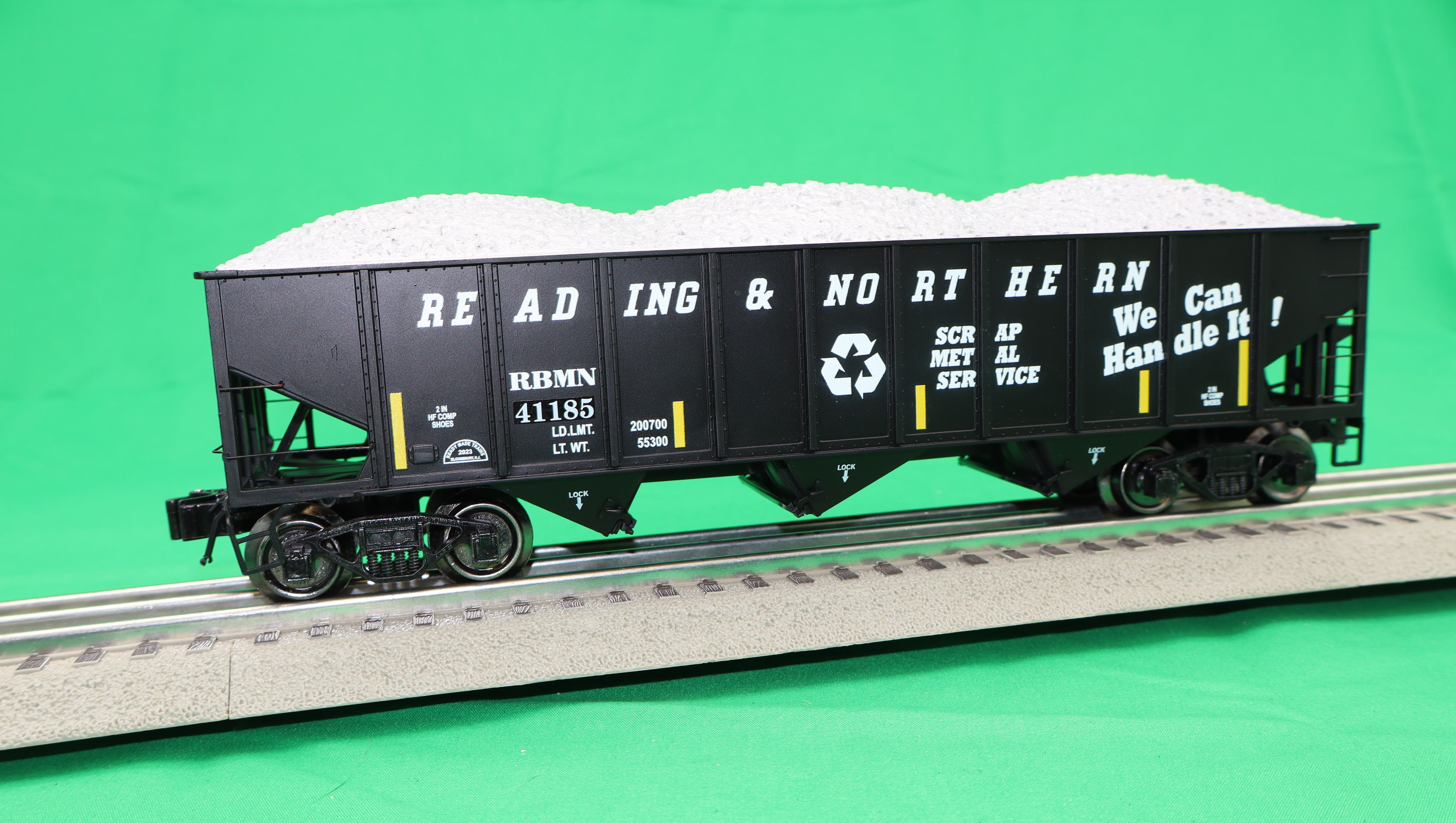 Ready Made Trains RMT-66212-2 - 70 Ton 3-Bay Coal Hopper Car "Reading & Northern" w/ Load