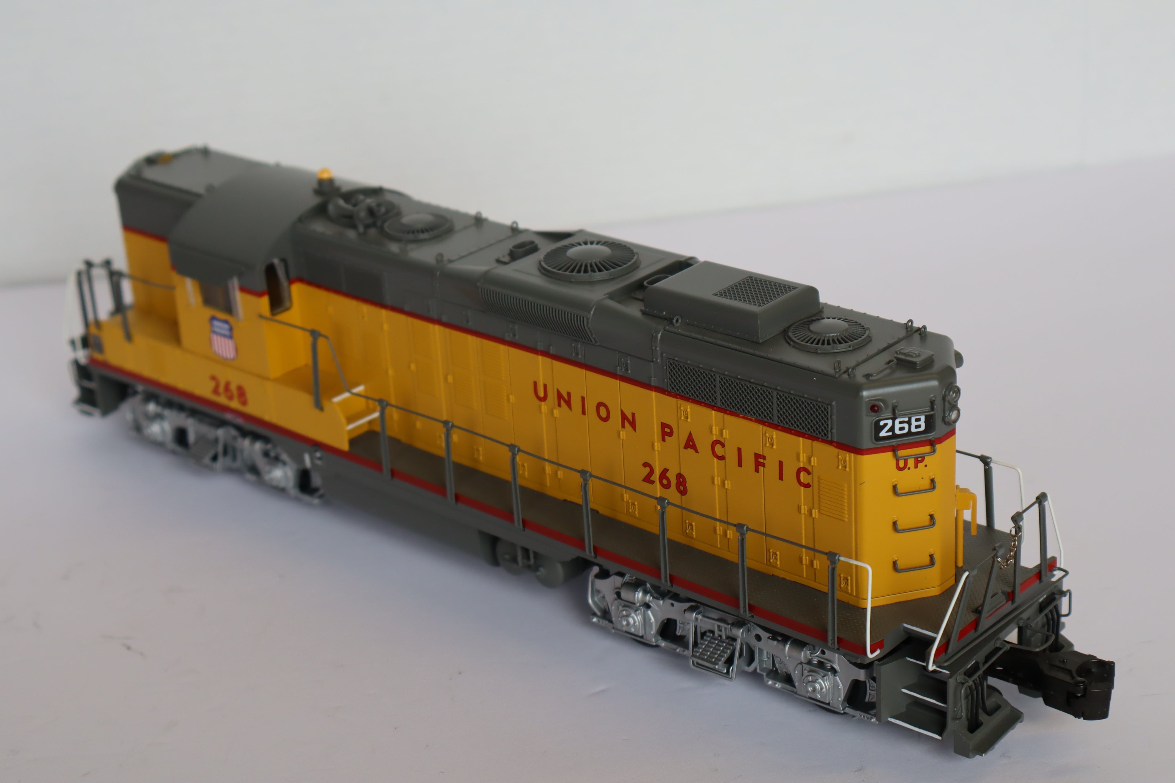 Lionel 6-34744 Union Pacific GP-9 Diesel Locomotive Non Powered #268-Second hand-M7994