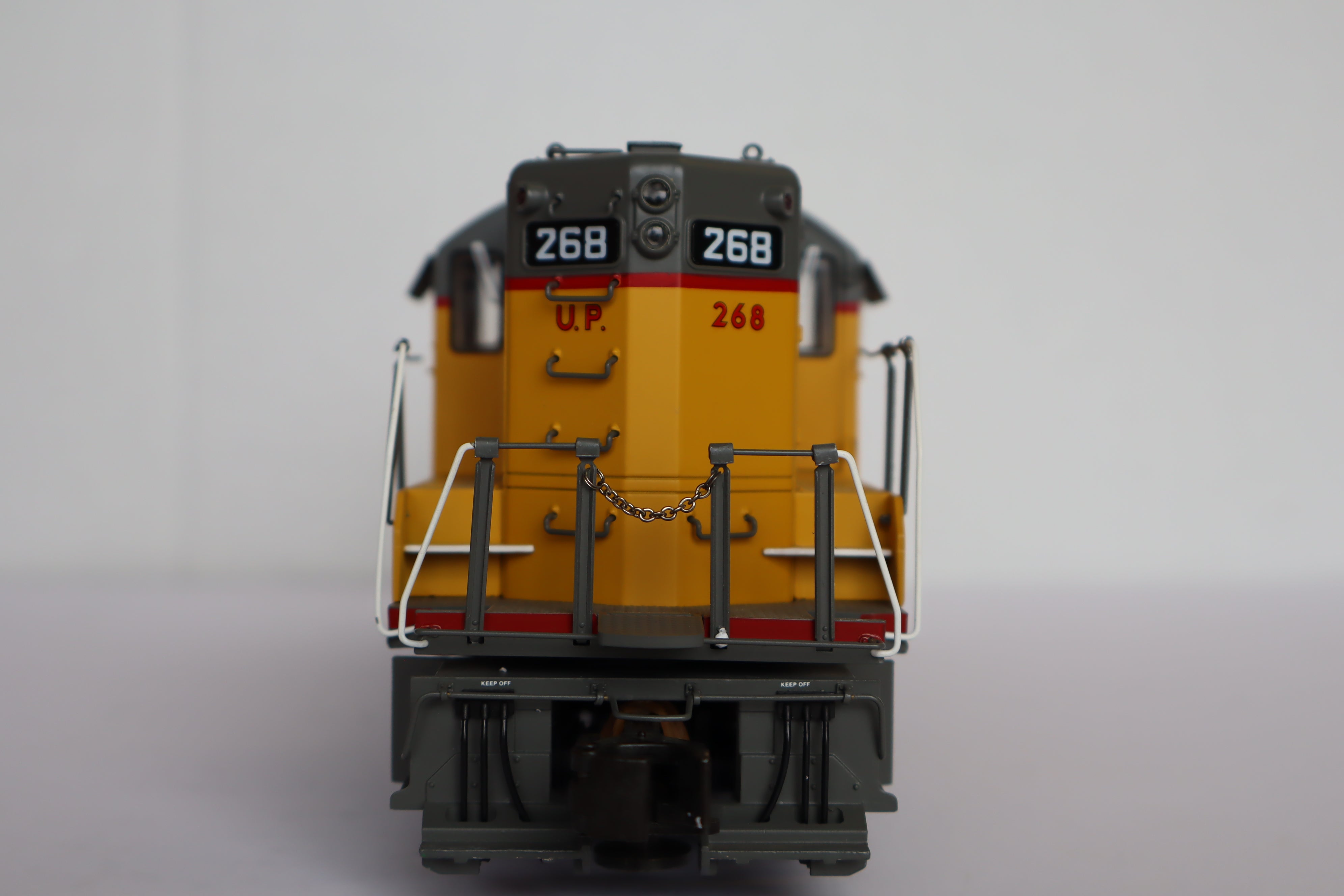 Lionel 6-34744 Union Pacific GP-9 Diesel Locomotive Non Powered #268-Second hand-M7994