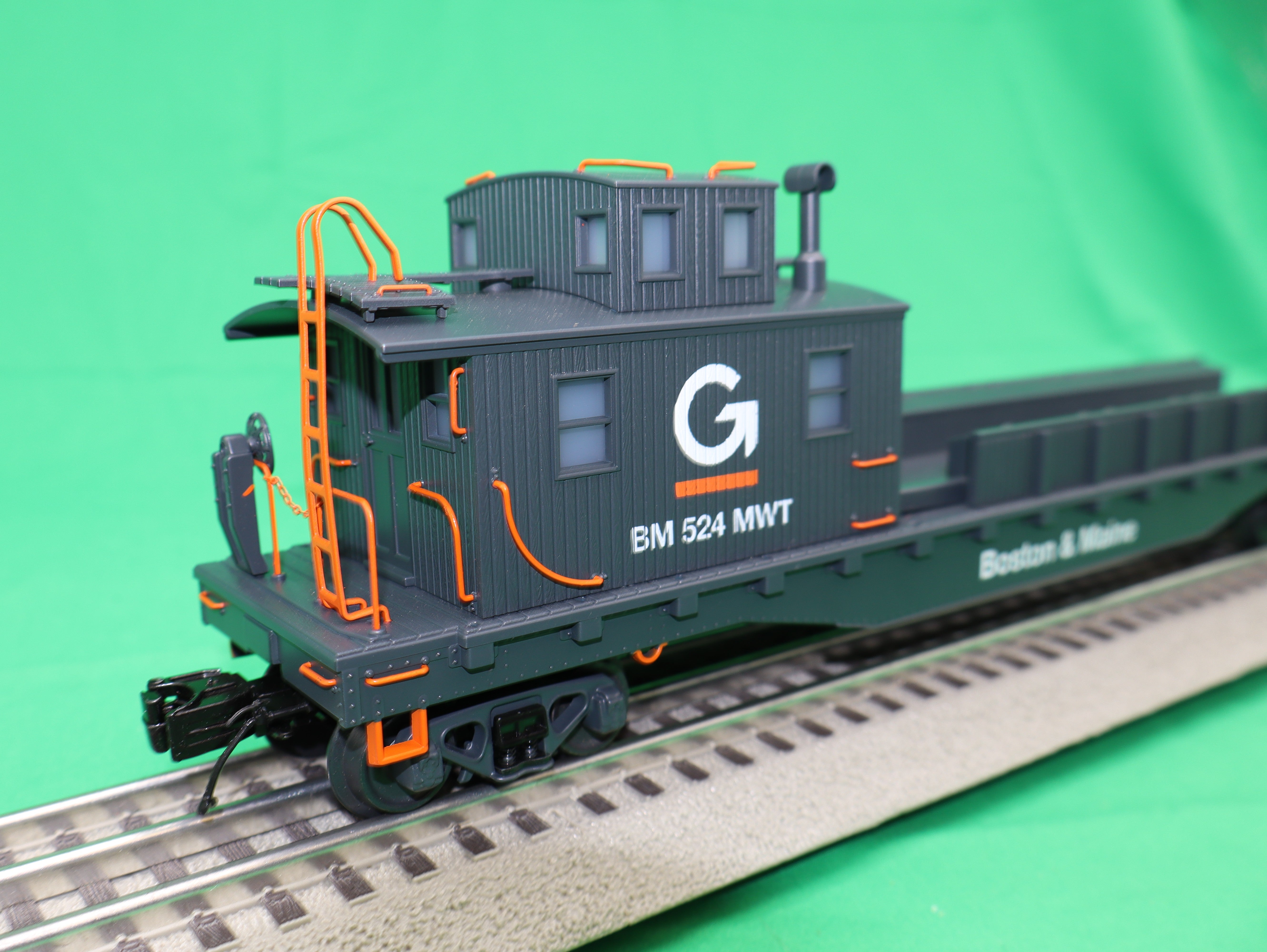 Atlas O 3001749 - Premier - Crane Tender “Guilford” #BM 524 MWT