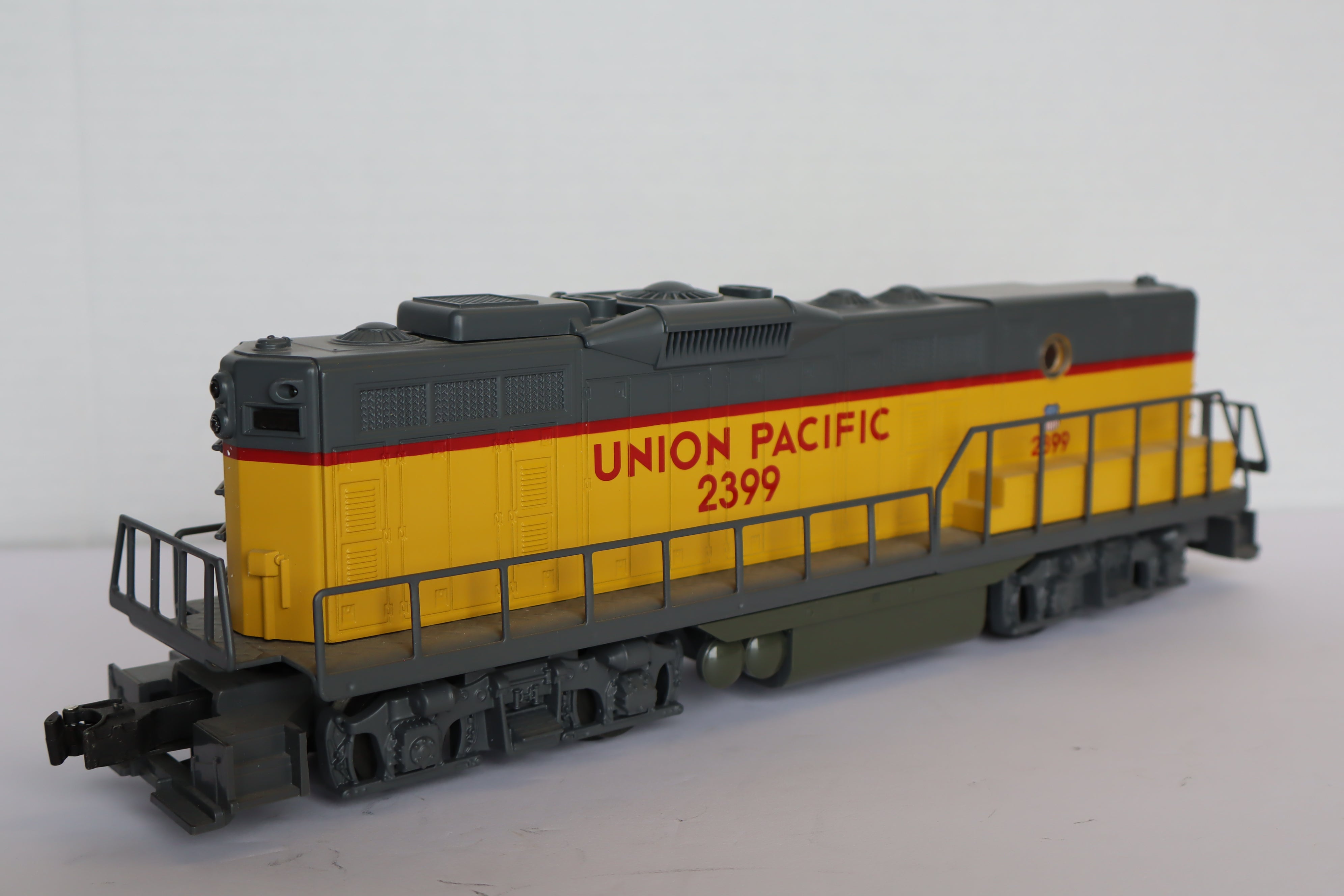 Lionel 6-18877 UP GP-9 Non Pwd B Unit-Second hand-M7997