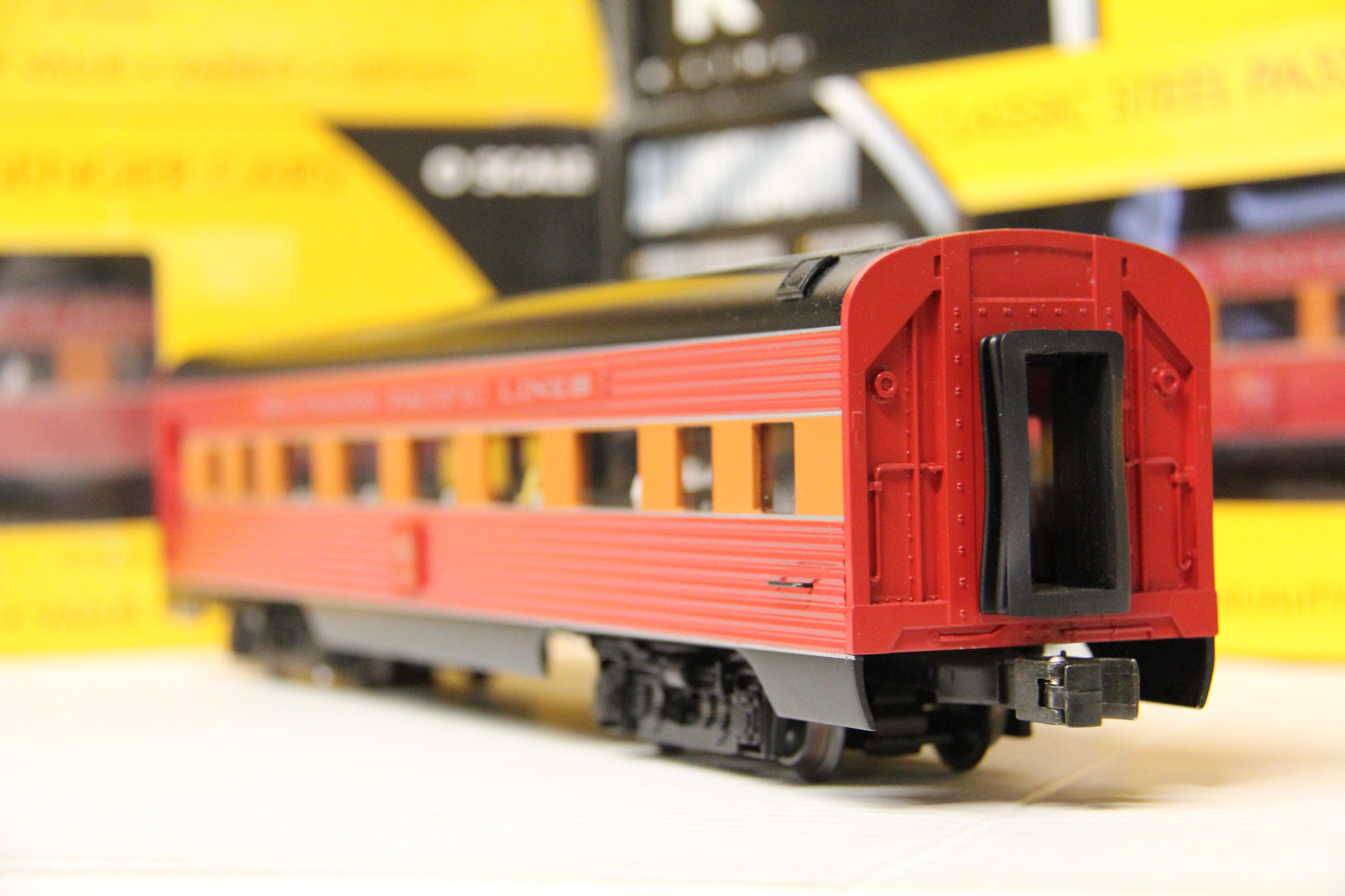 K Line K4688-12952 Southern Pacific "Daylight" 15" Extruded Aluminum Passenger Cars 5 Car Set-Second hand-M6565