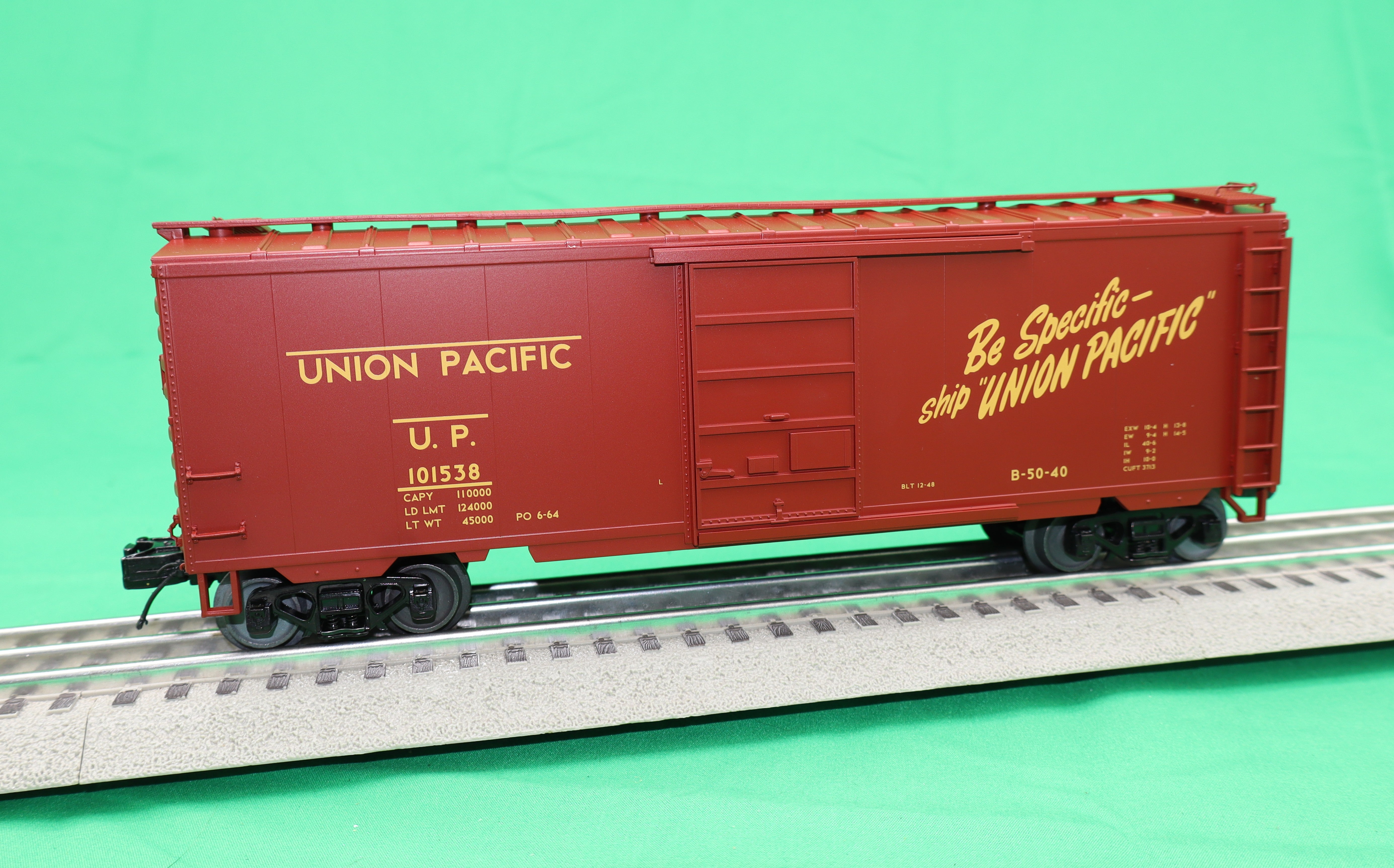 Atlas O 3001899 - Premier - 40' PS-1 Box Car "Union Pacific" w/ 6' Door