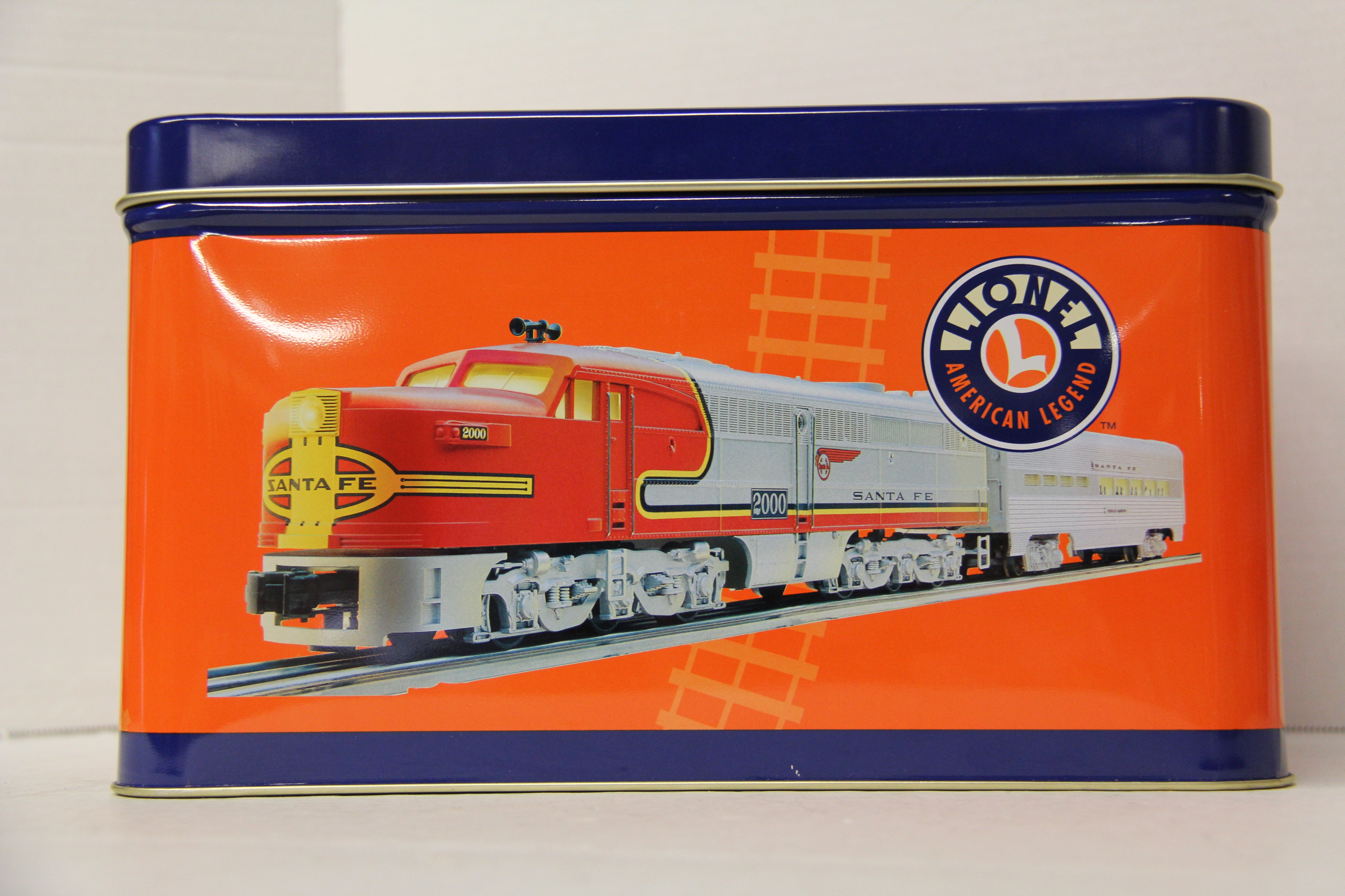 Large Lionel Legendary Trains Tin with Lionel Lines 726 Berkshire Steam & Tender Ornaments inside-Second hand-M6567