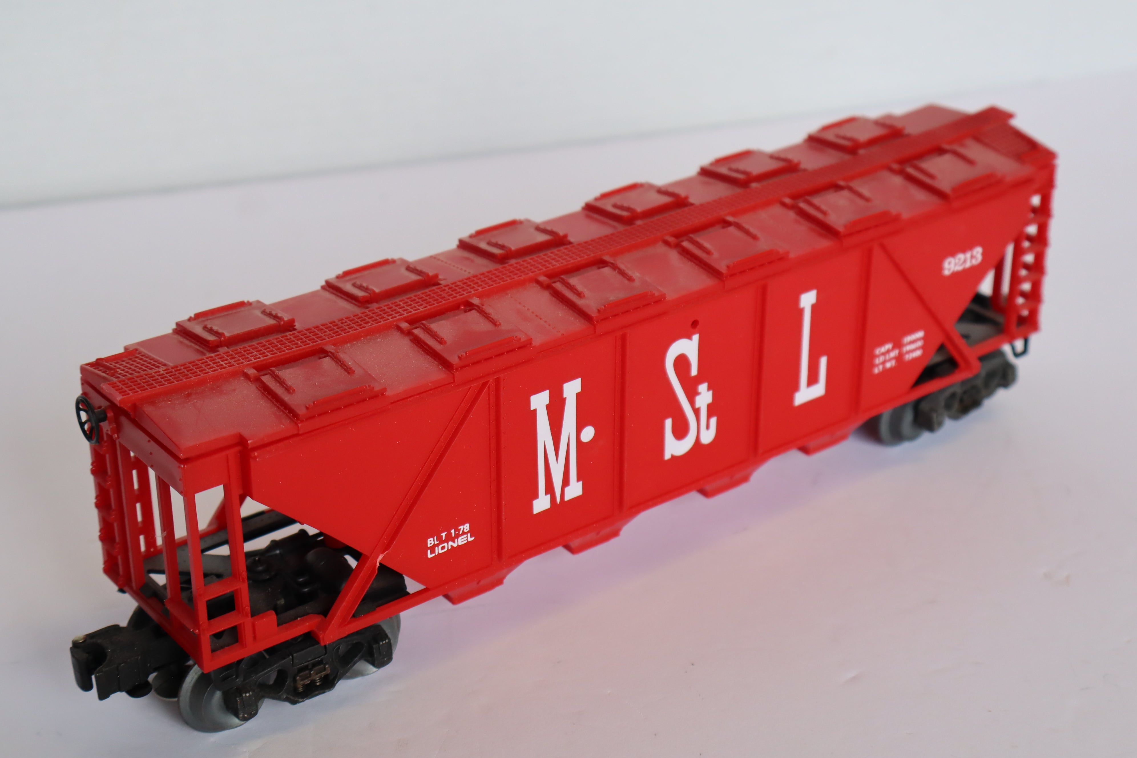 Lionel 6-9213 Minneapolis & St. Louis Covered Hopper-Second hand-M8002