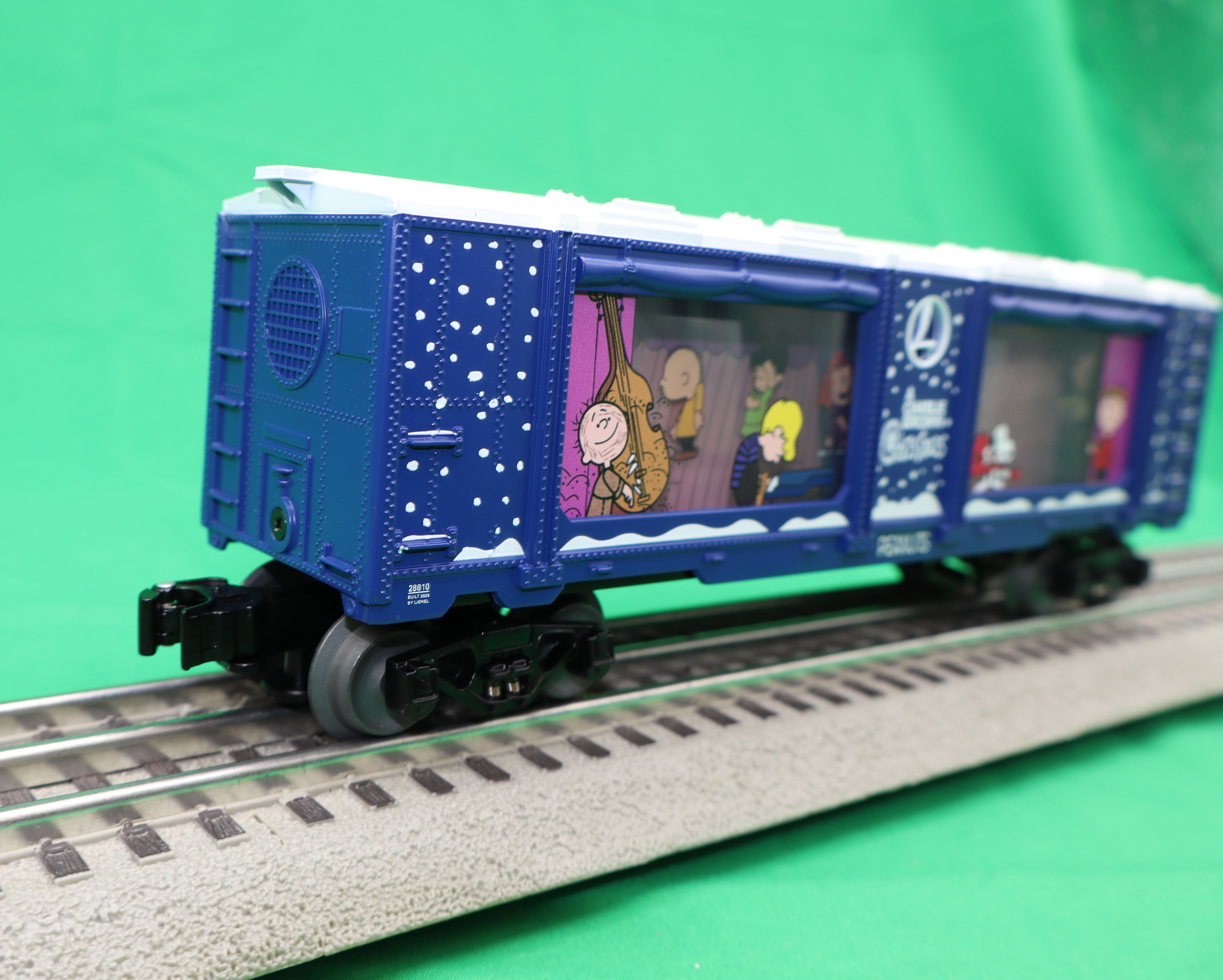 Lionel 2528810 - PEANUTS - 75th Anniversary Aquarium Car "A Charlie Brown Christmas"