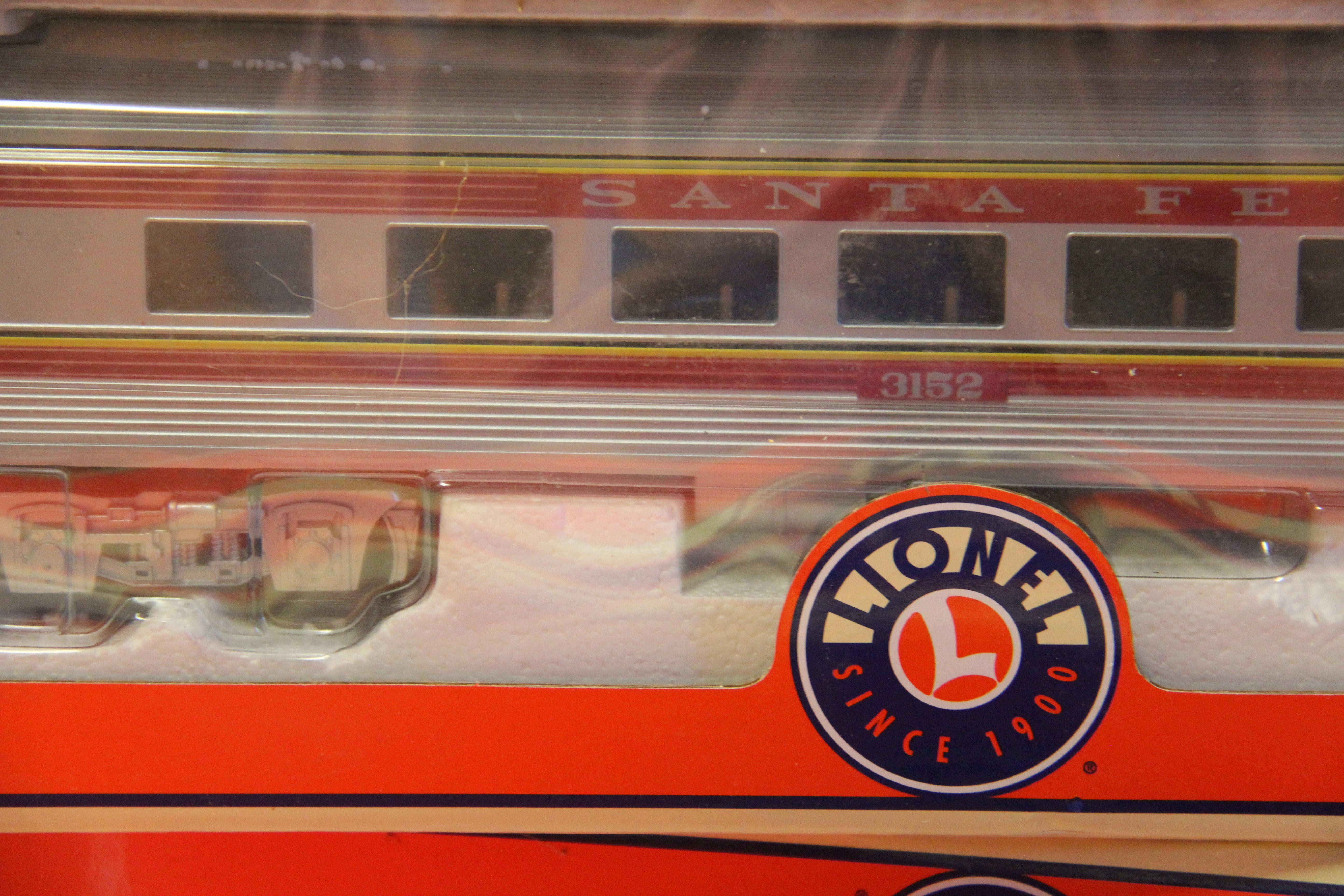 Lionel 6-21973 Santa Fe Passenger Set Ready to Run-Second hand-M4691