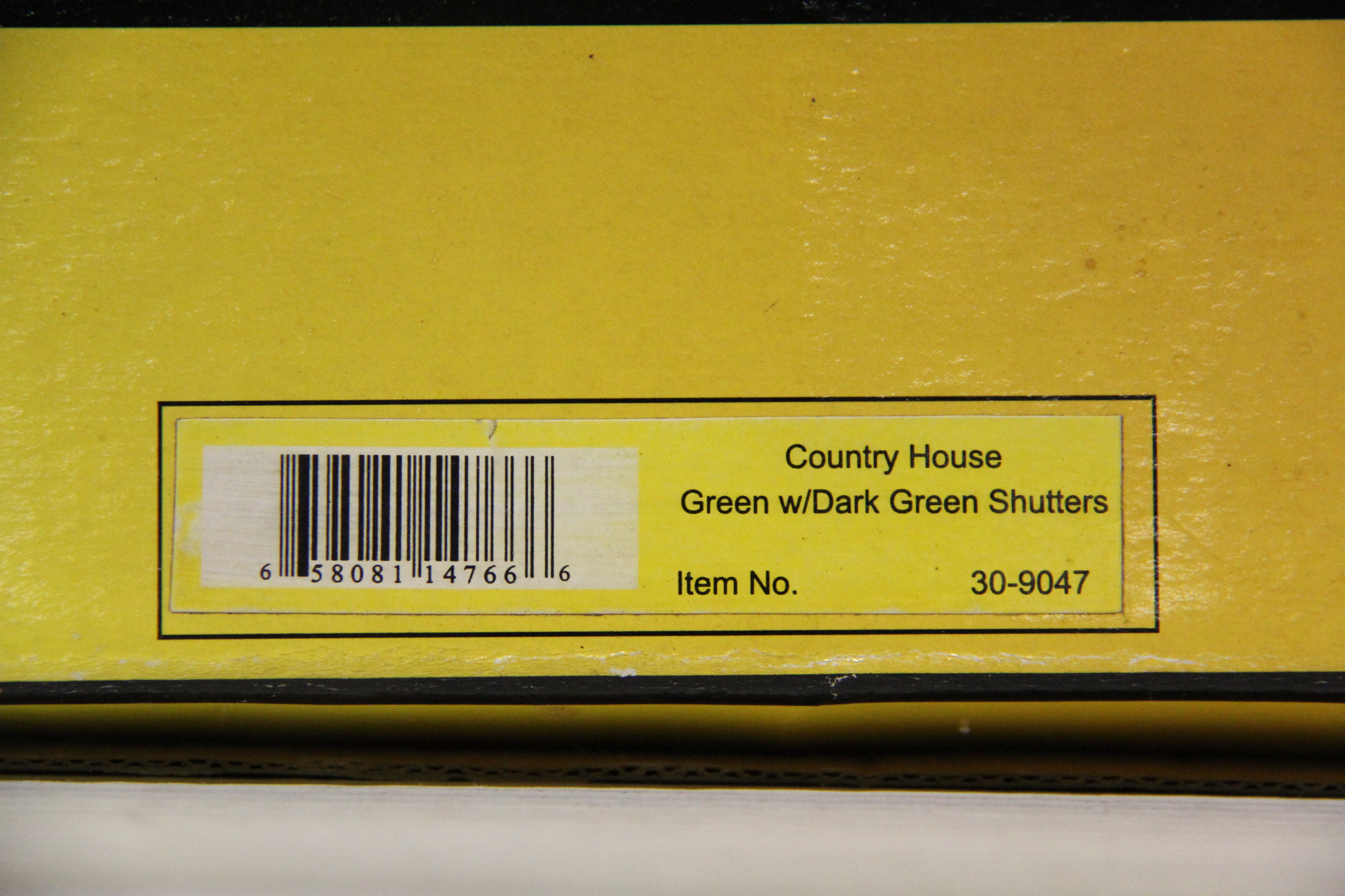 Rail King 30-9047 Green Country House with Dark Green Shutters-Second hand-M6574