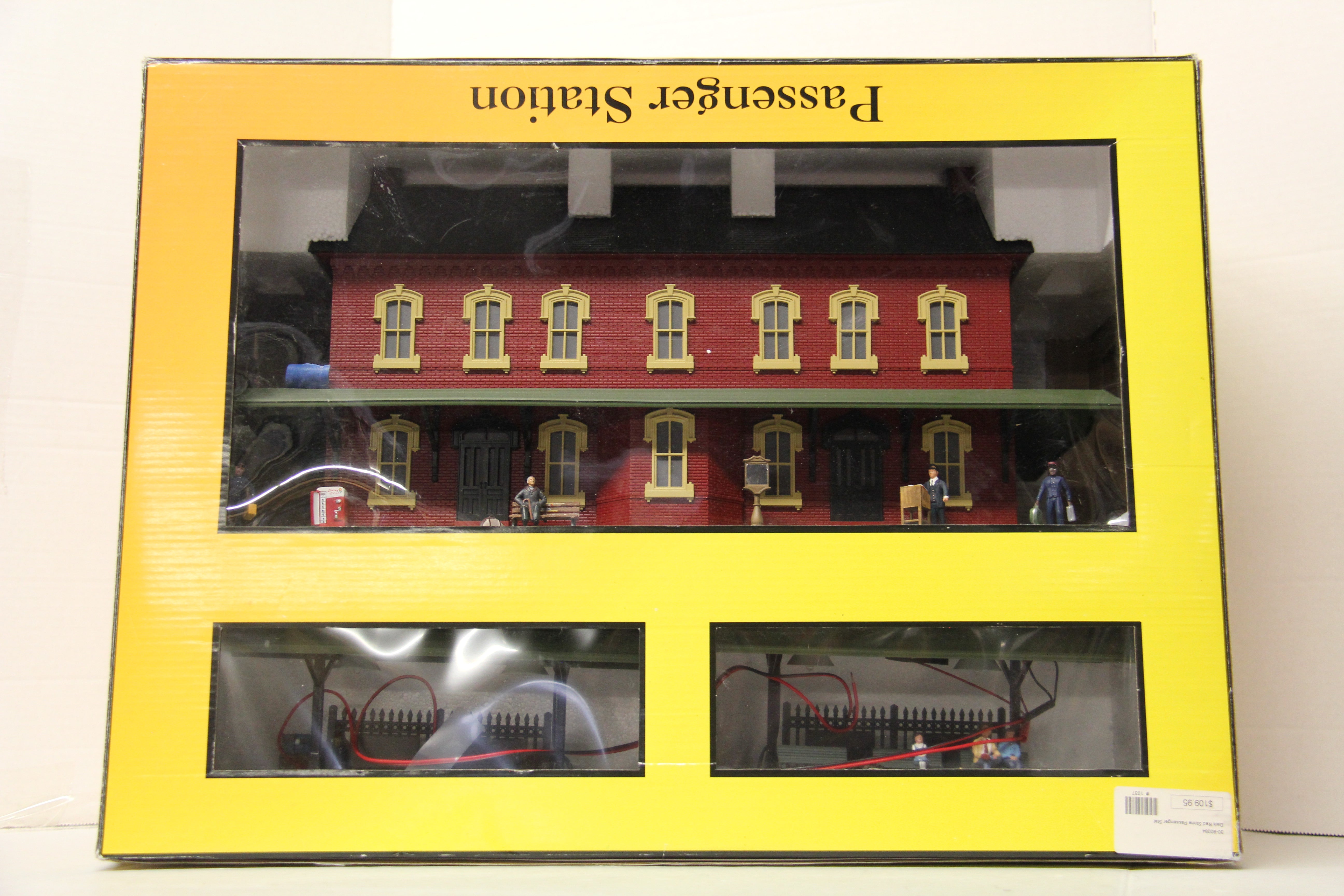 Rail King 30-90094 Dark Red Stone Passenger Station w/ Dual Platforms-Second hand-M6581