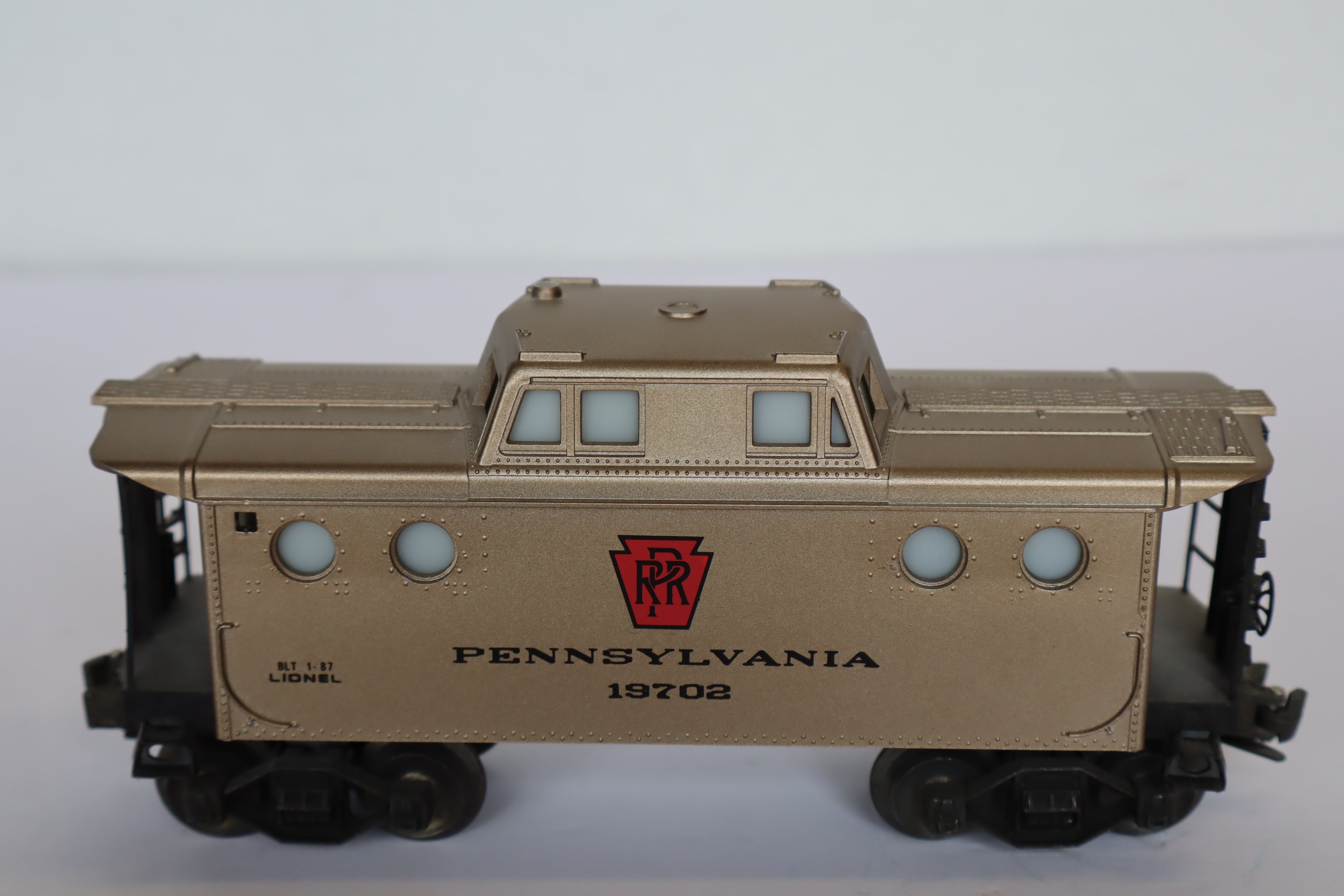 Lionel 6-19702 Pennsylvania Porthole Caboose-Second hand-M8017