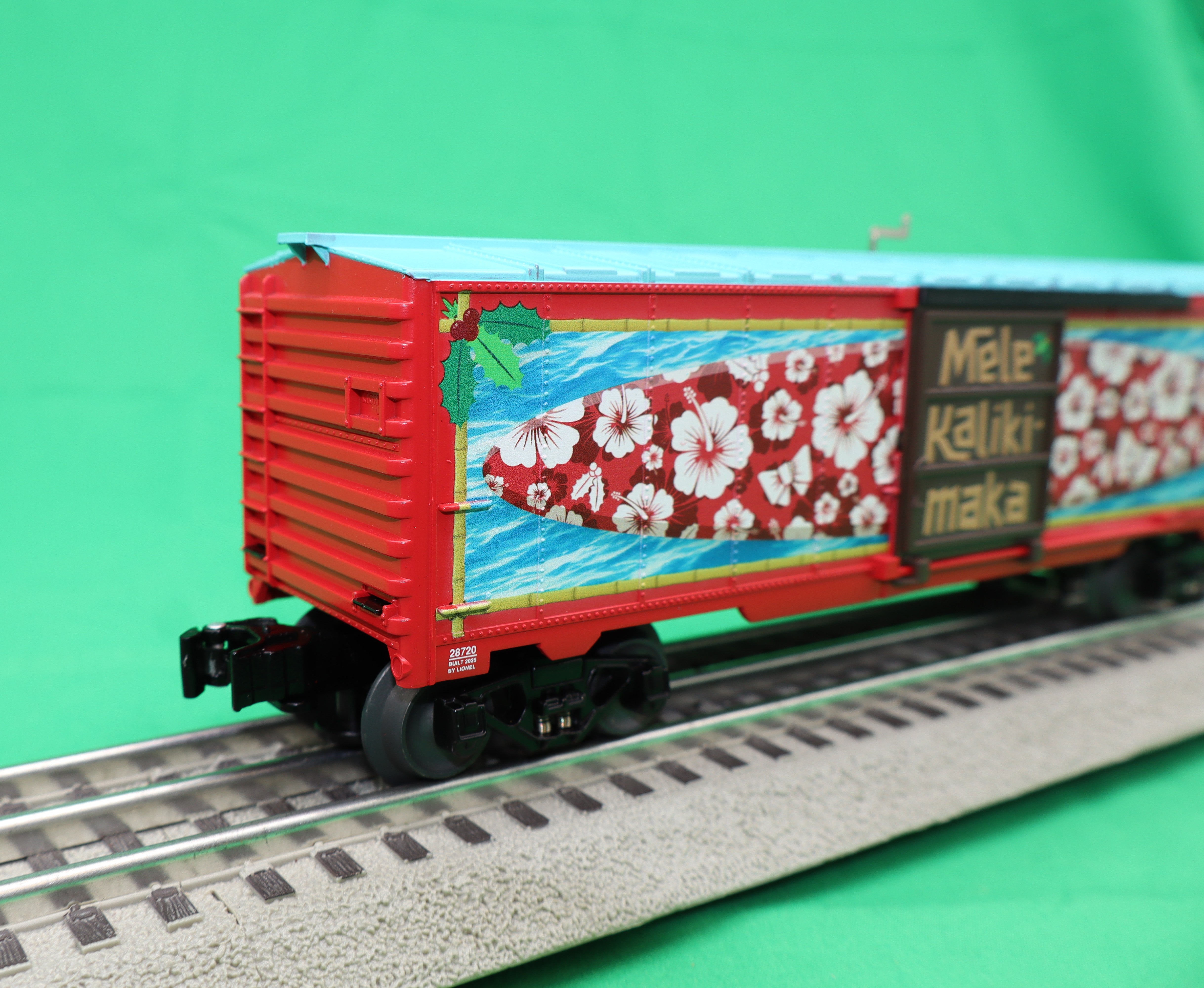 Lionel 2528720 - Walking Brakeman Boxcar "Surfing Santa"