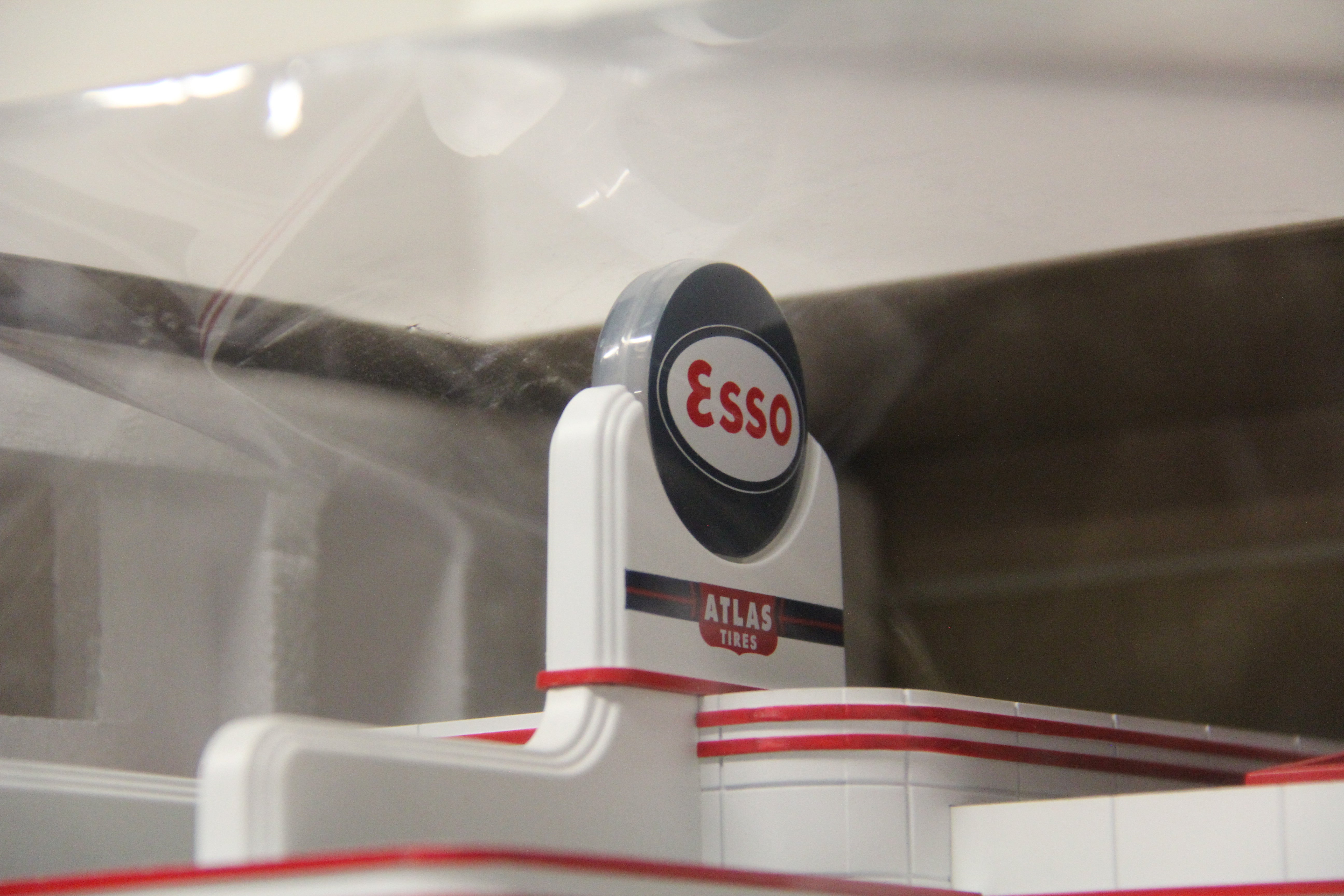 Rail King 30-9106 Operating Gas Station Esso-Second hand-M6578