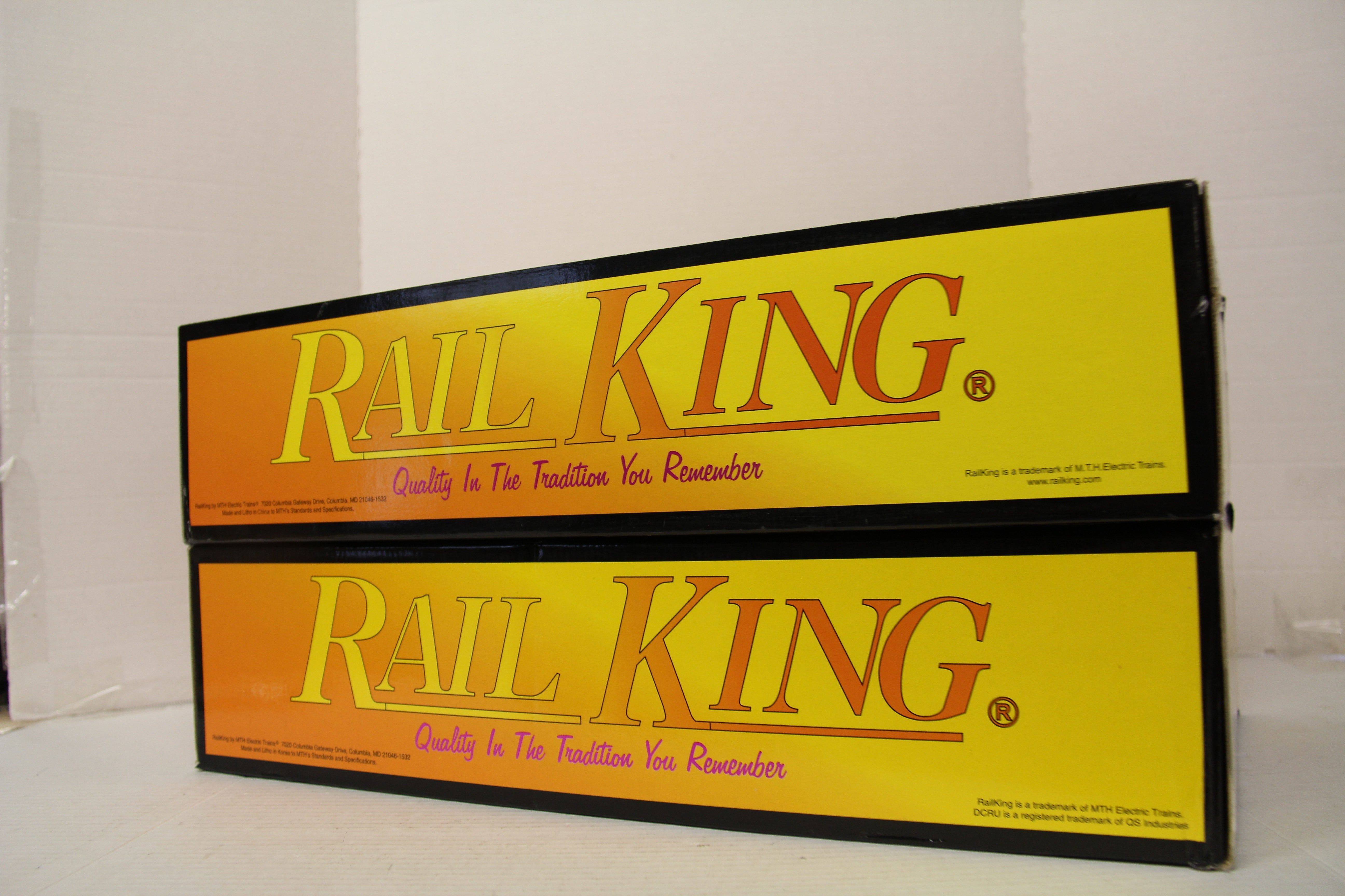 Rail King 30-2145-1 and 30-2145-3 Santa Fe RDC Budd Car 4 Car Set-Second hand-M6582