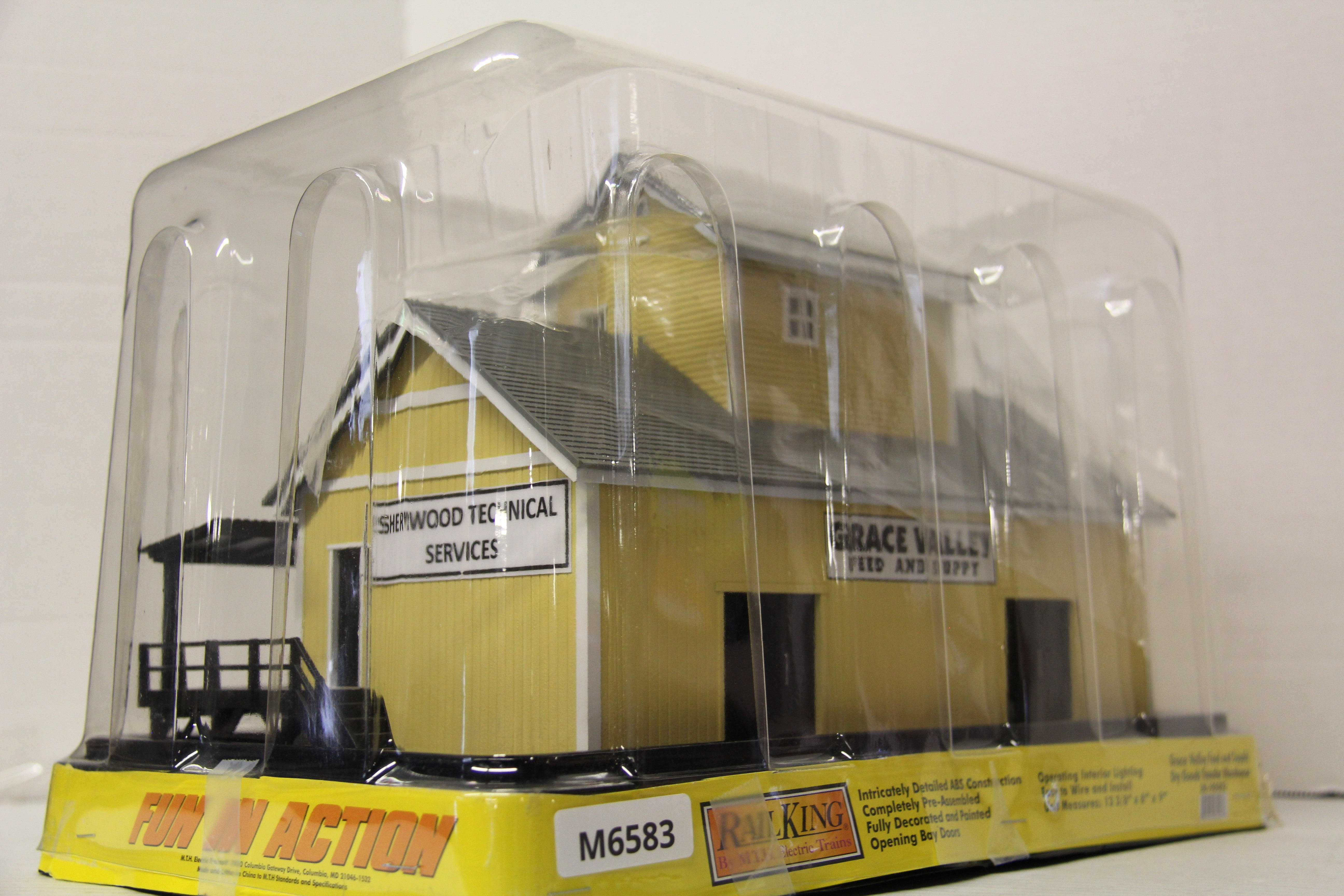Rail King 30-90082 Grace Valley Feed & Supply Dry Goods Transfer Warehouse-Second hand-M6583