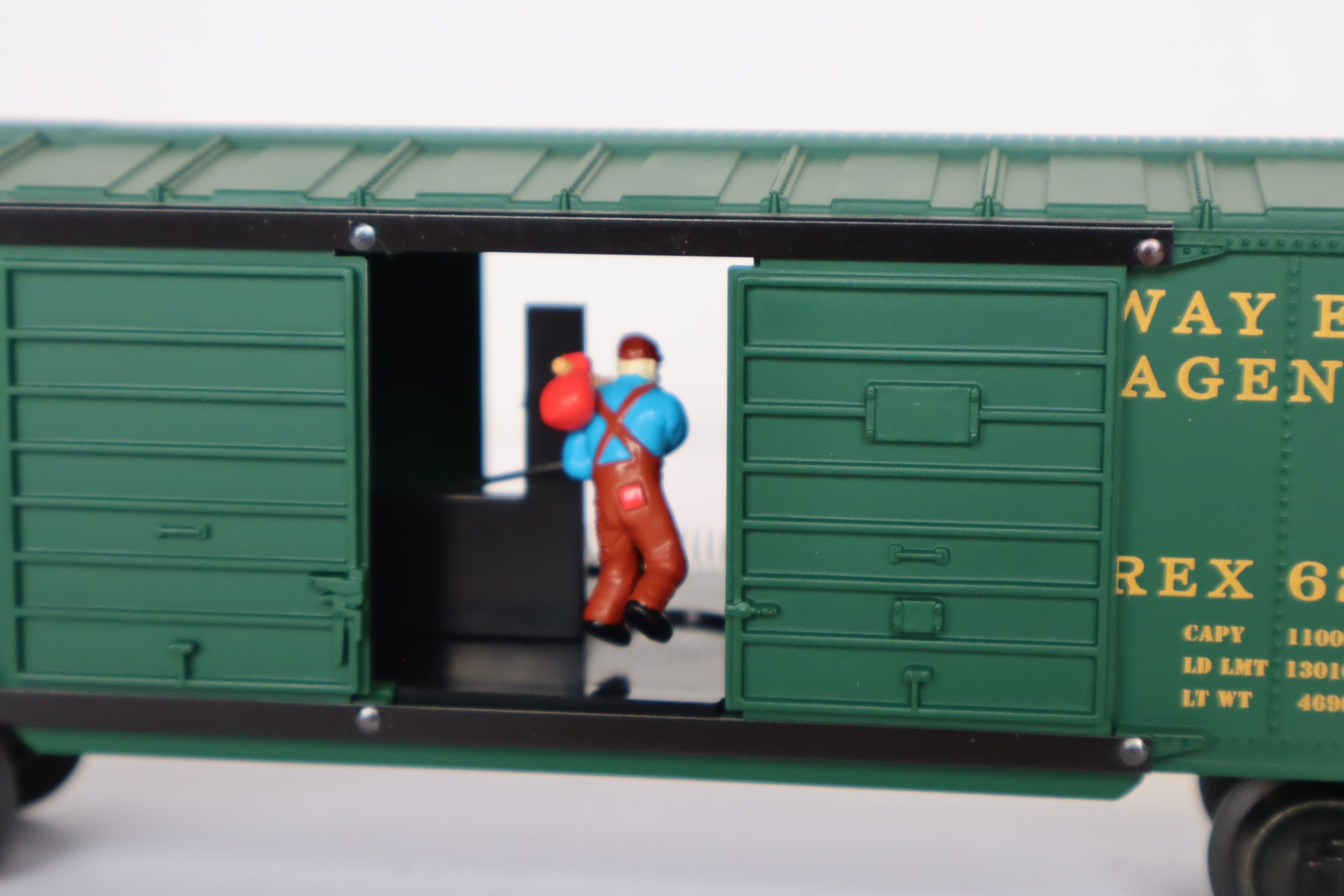 Lionel 6-26869 REA Jumping Hobo Boxcar-Second hand-M8027