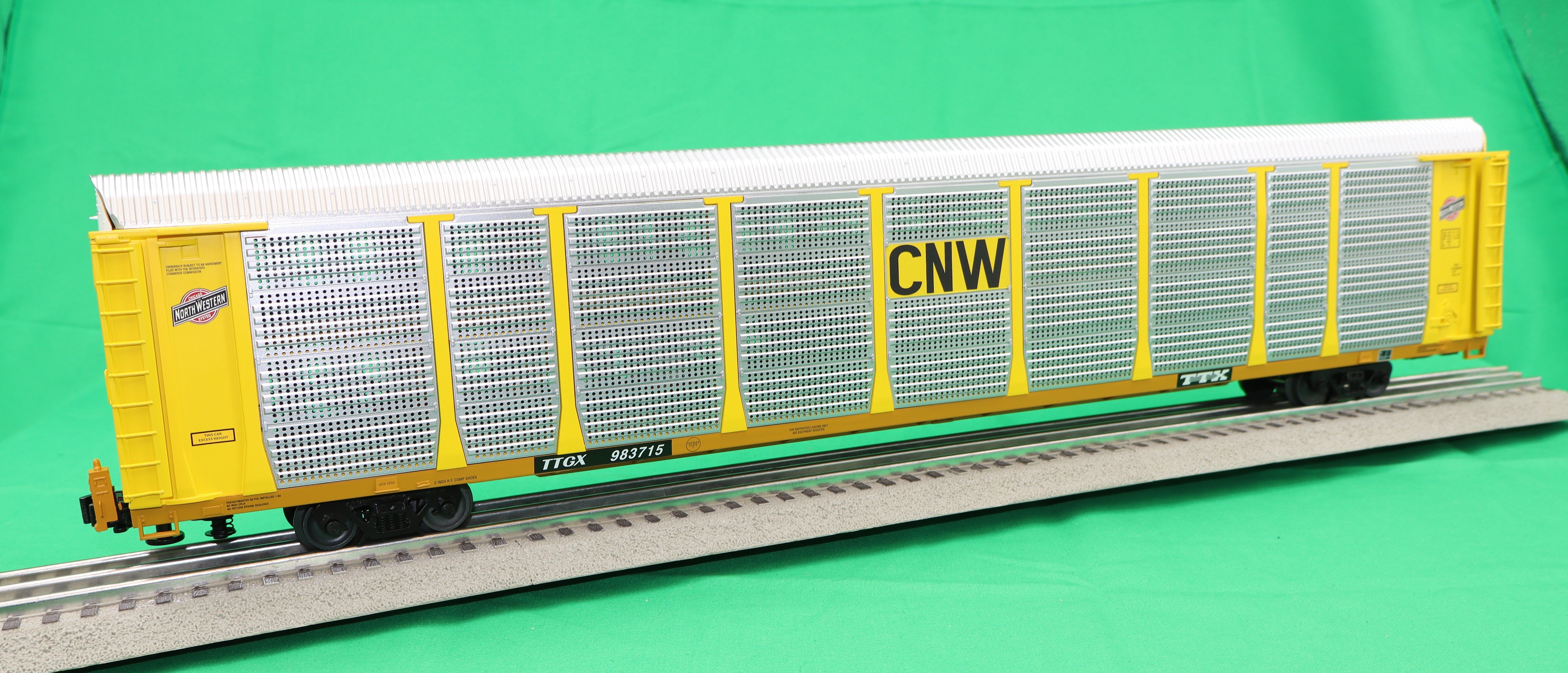 Lionel 2526420 - Vision Line Autorack "Chicago & North Western" #983715