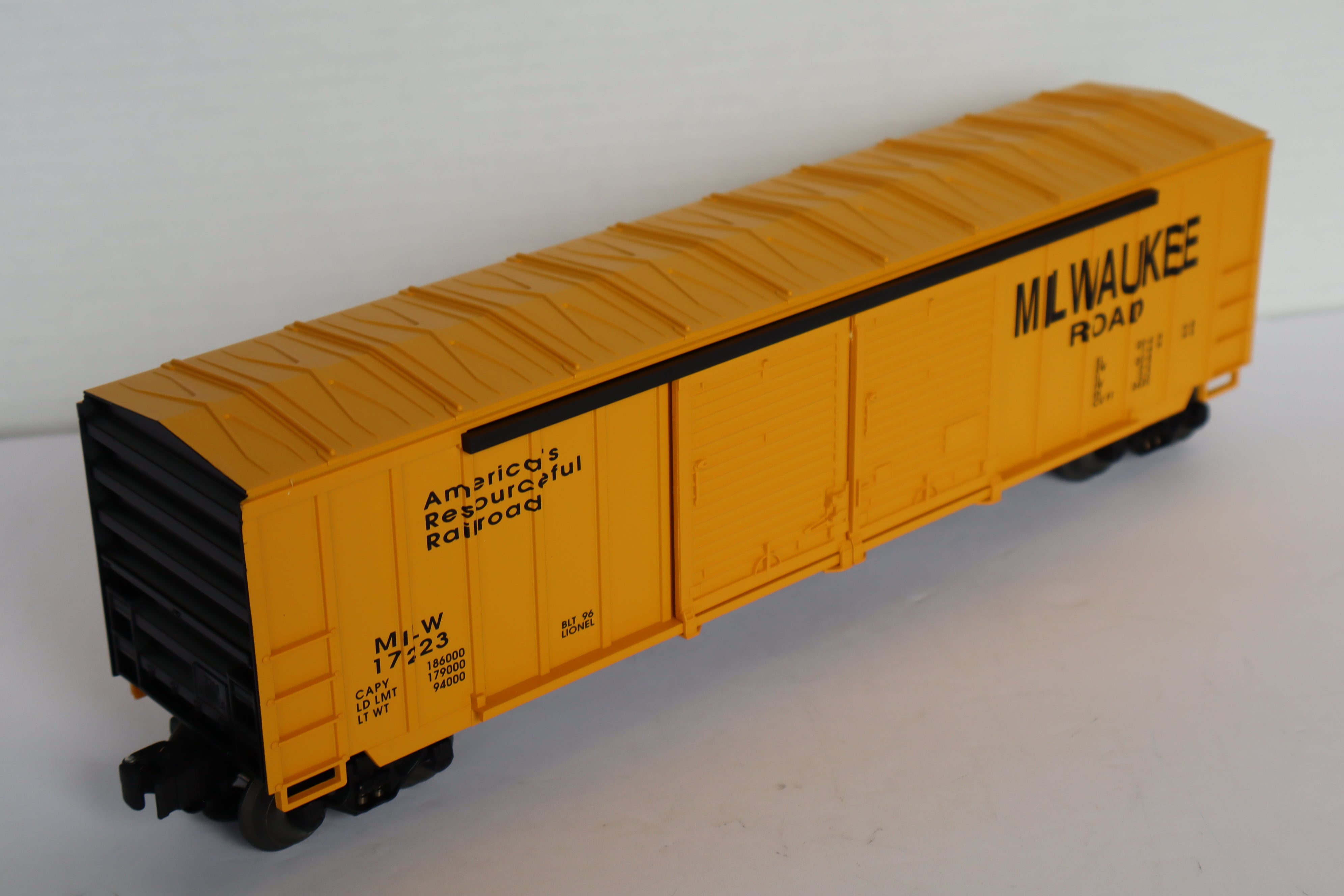 Lionel 6-17223 Milwaukee Road Double Door Boxcar-Second hand-M8040