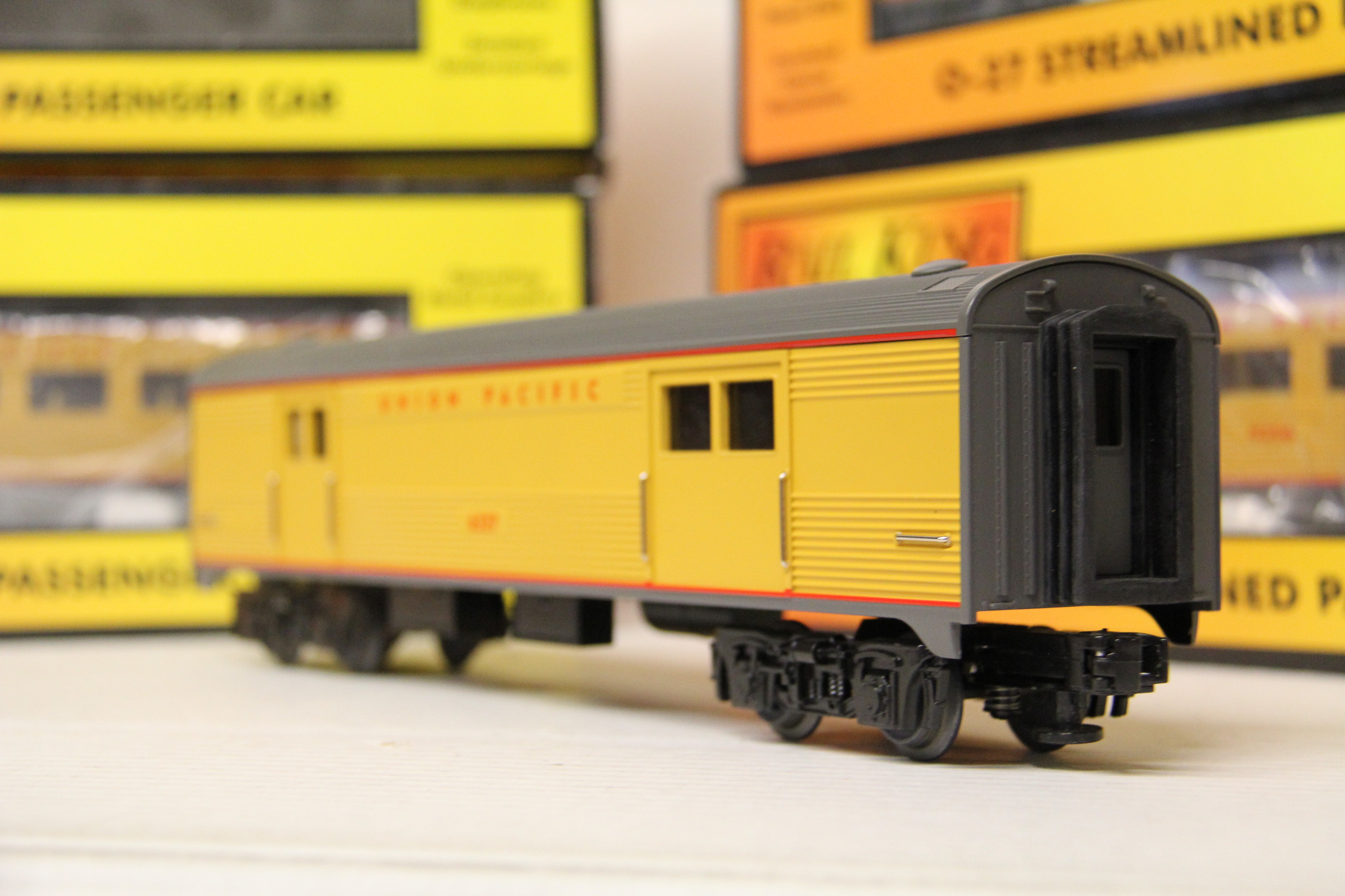 Rail King RK 30-6030, 31, 32, 33 Union Pacific Streamlined Baggage Car 4 Set-Second hand-M6595